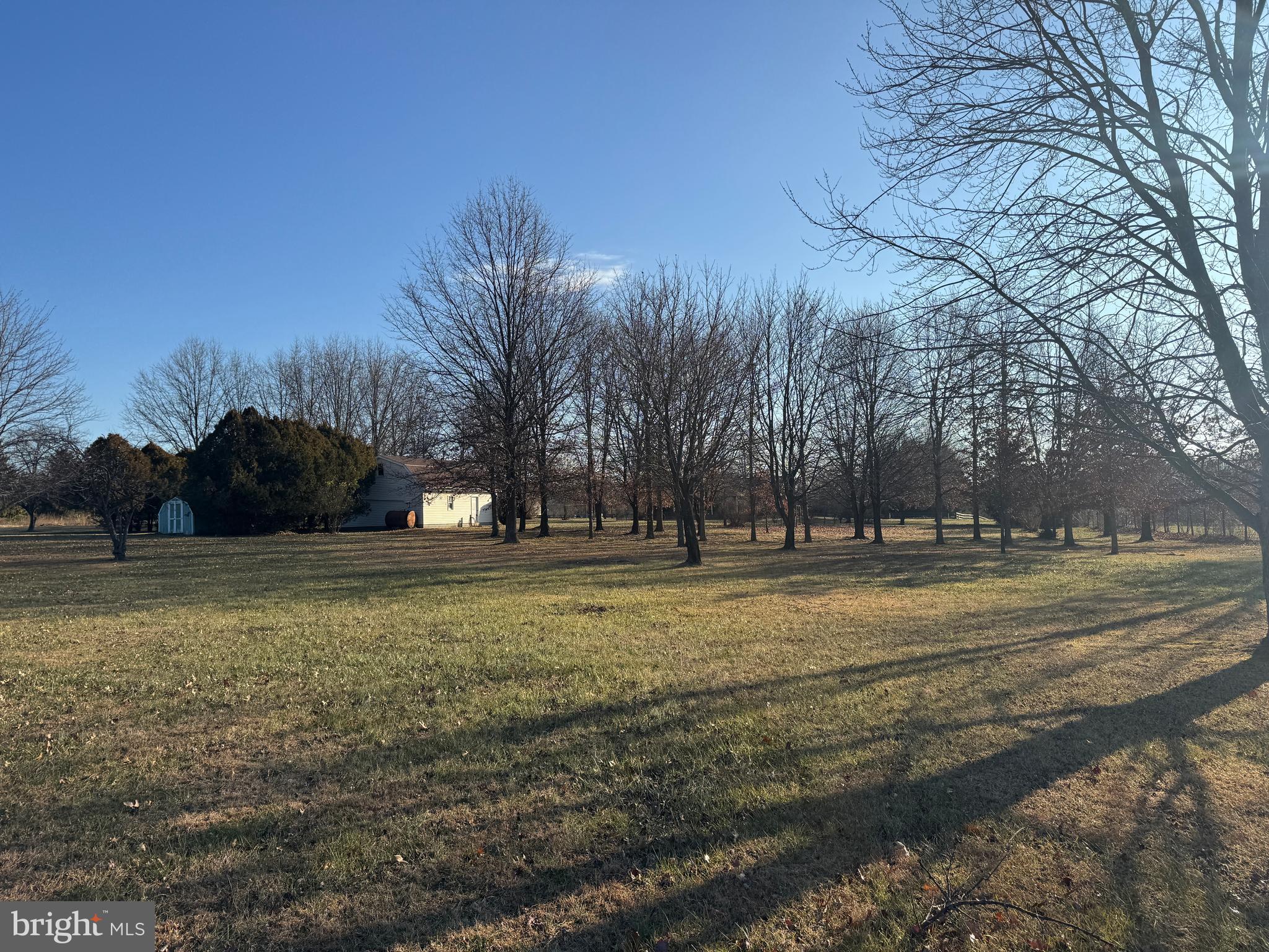 GERRARD ACRES - Residential