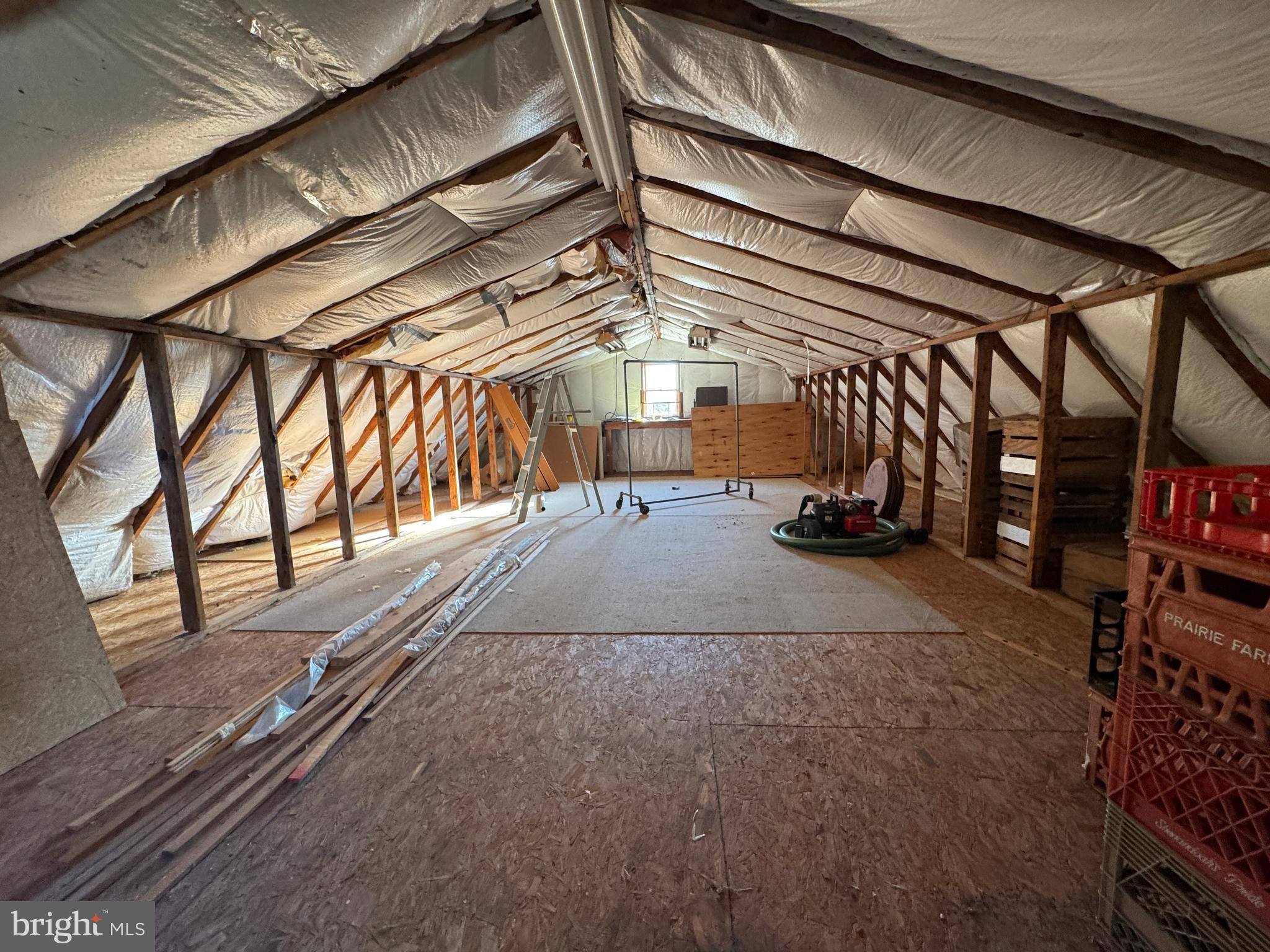 GERRARD ACRES - Residential