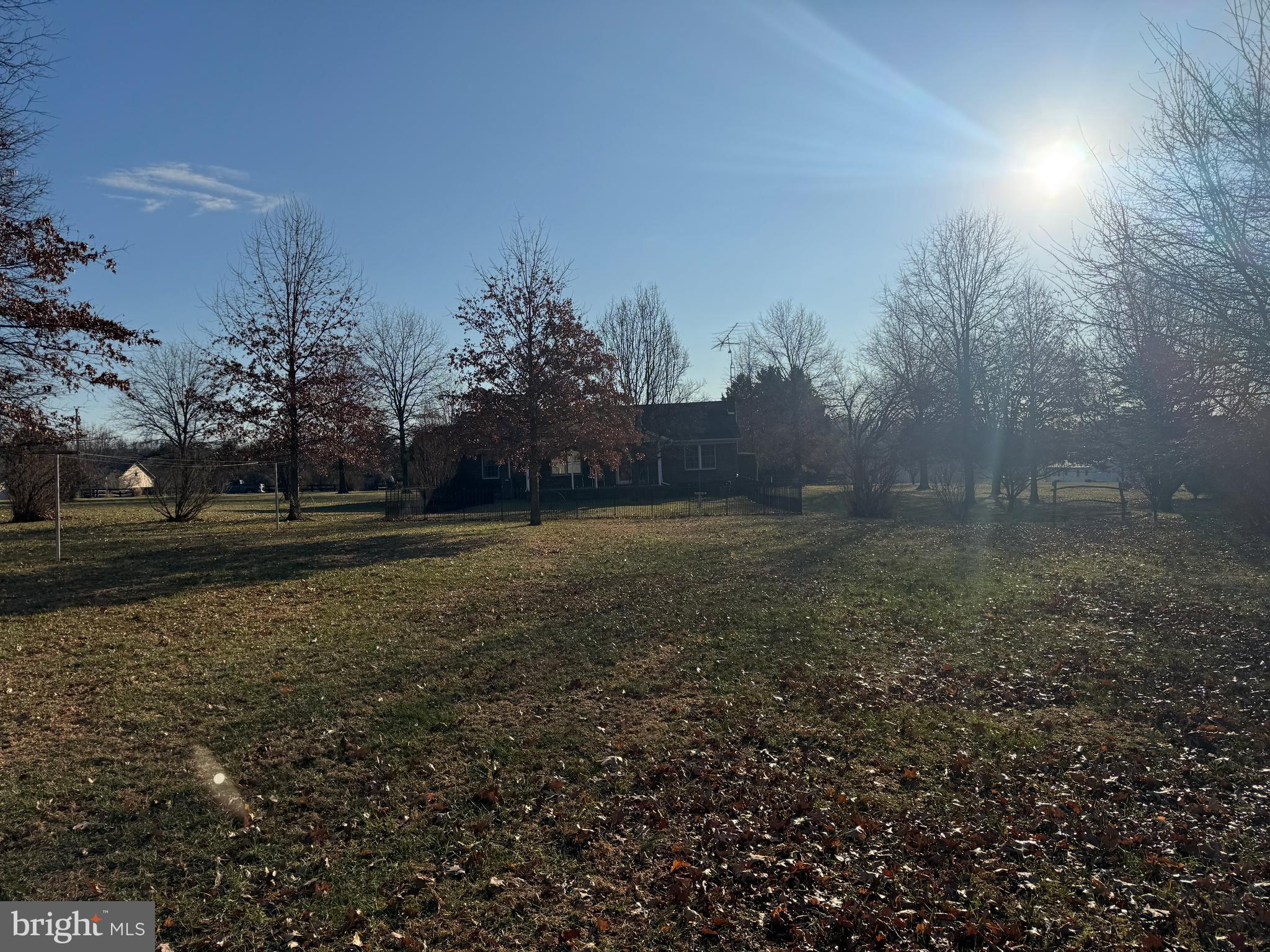 GERRARD ACRES - Residential