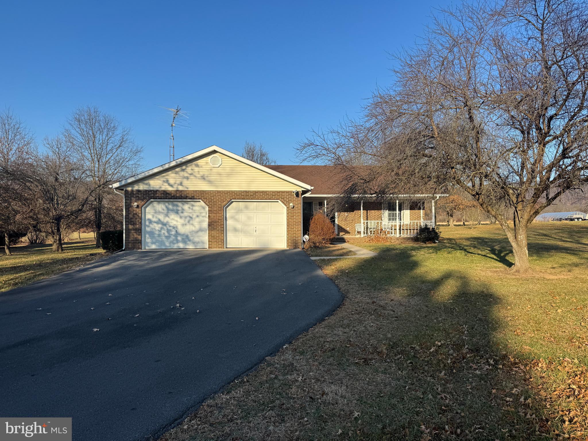 GERRARD ACRES - Residential