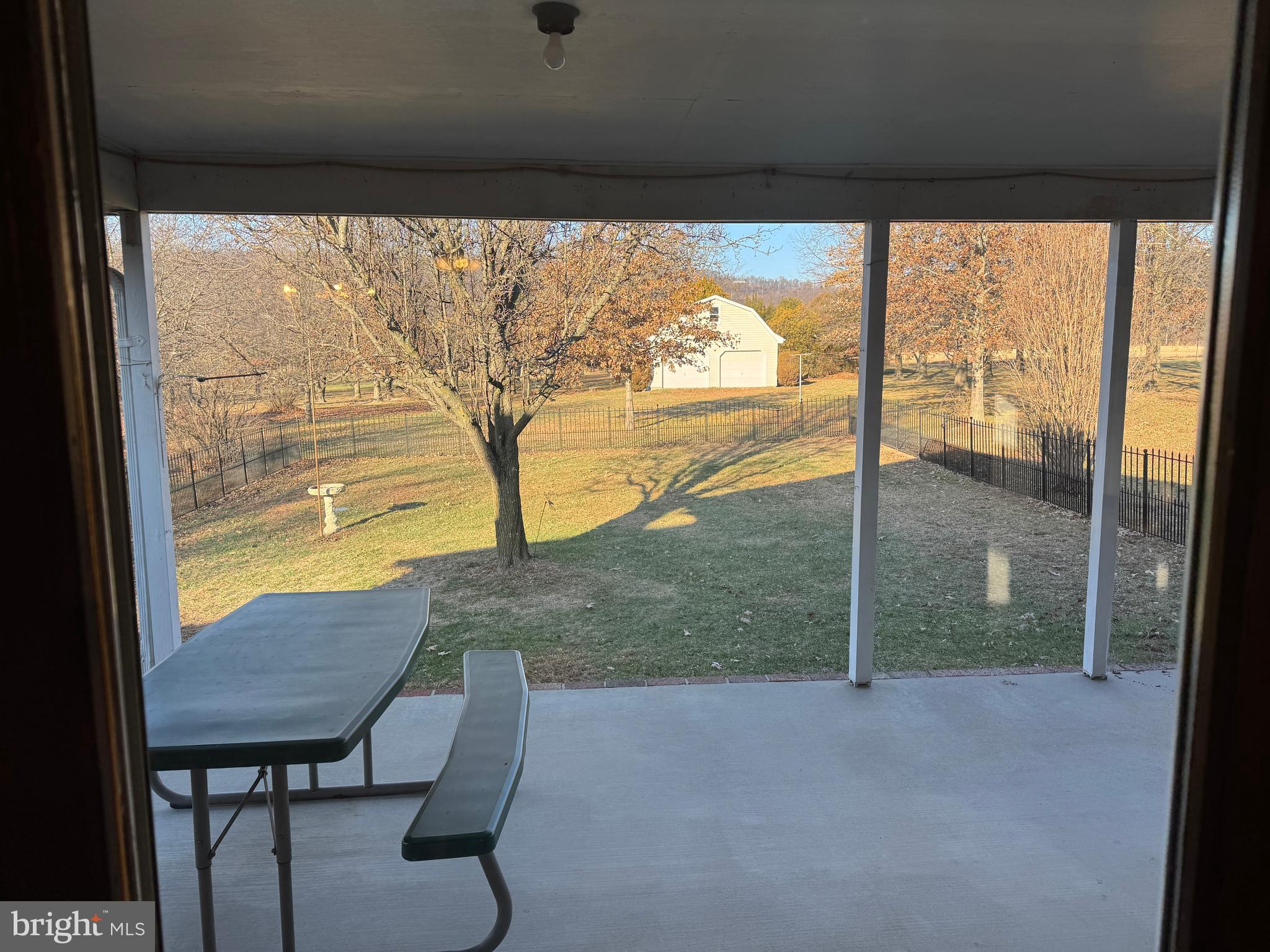 GERRARD ACRES - Residential