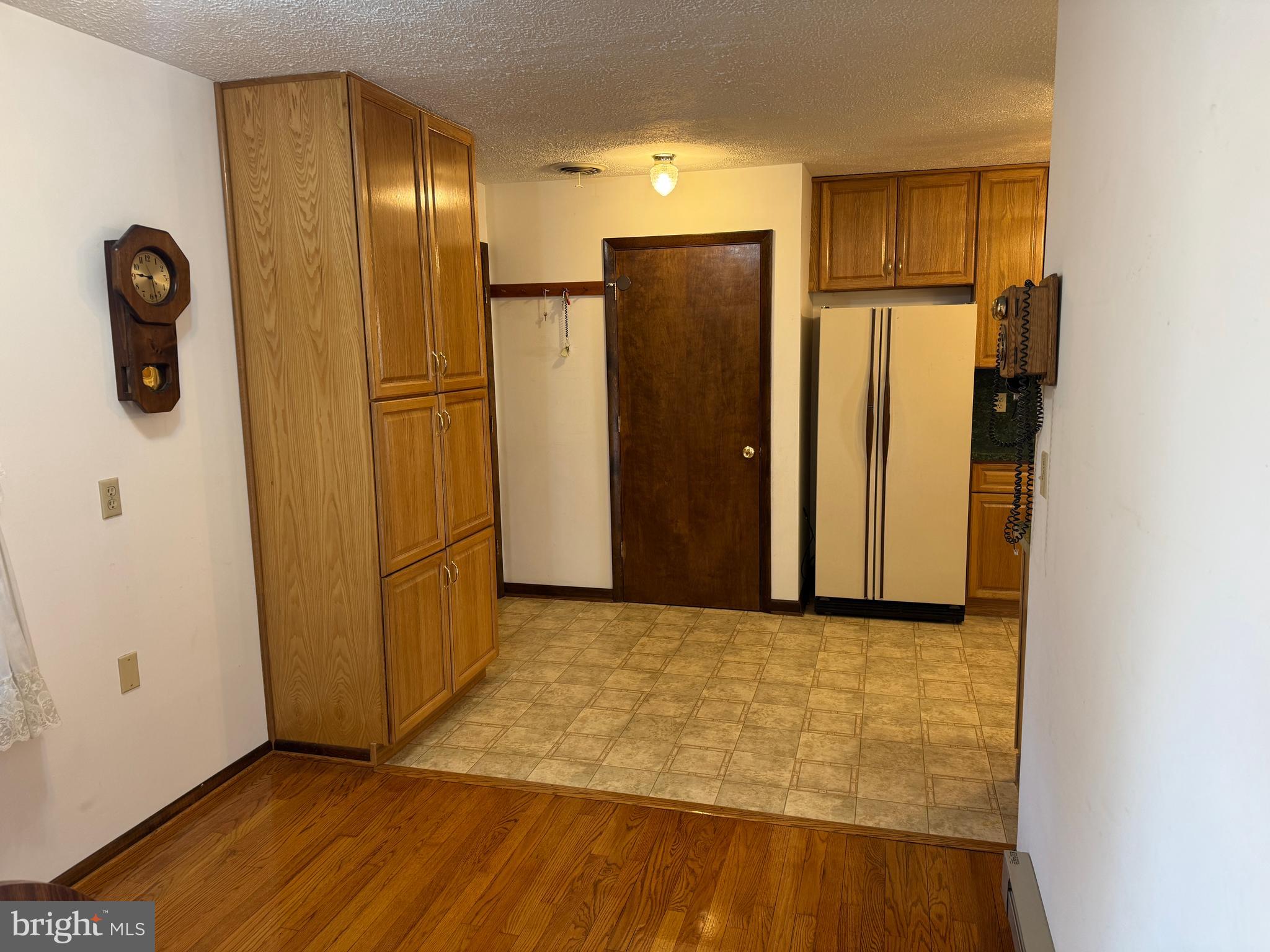 GERRARD ACRES - Residential