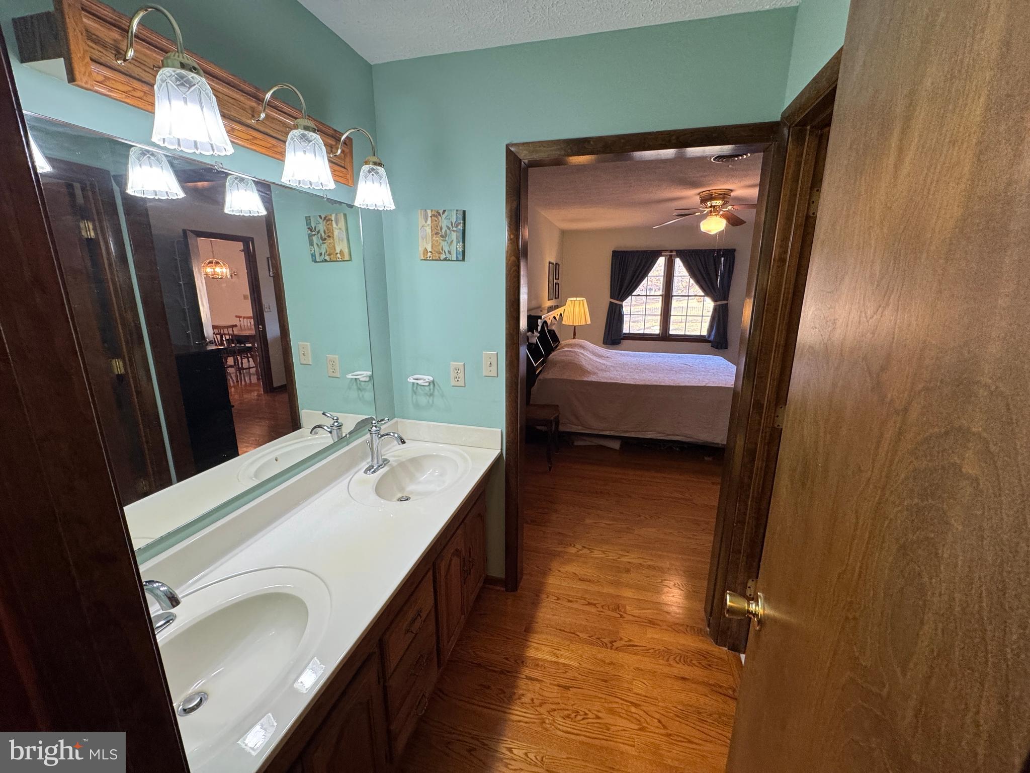 GERRARD ACRES - Residential