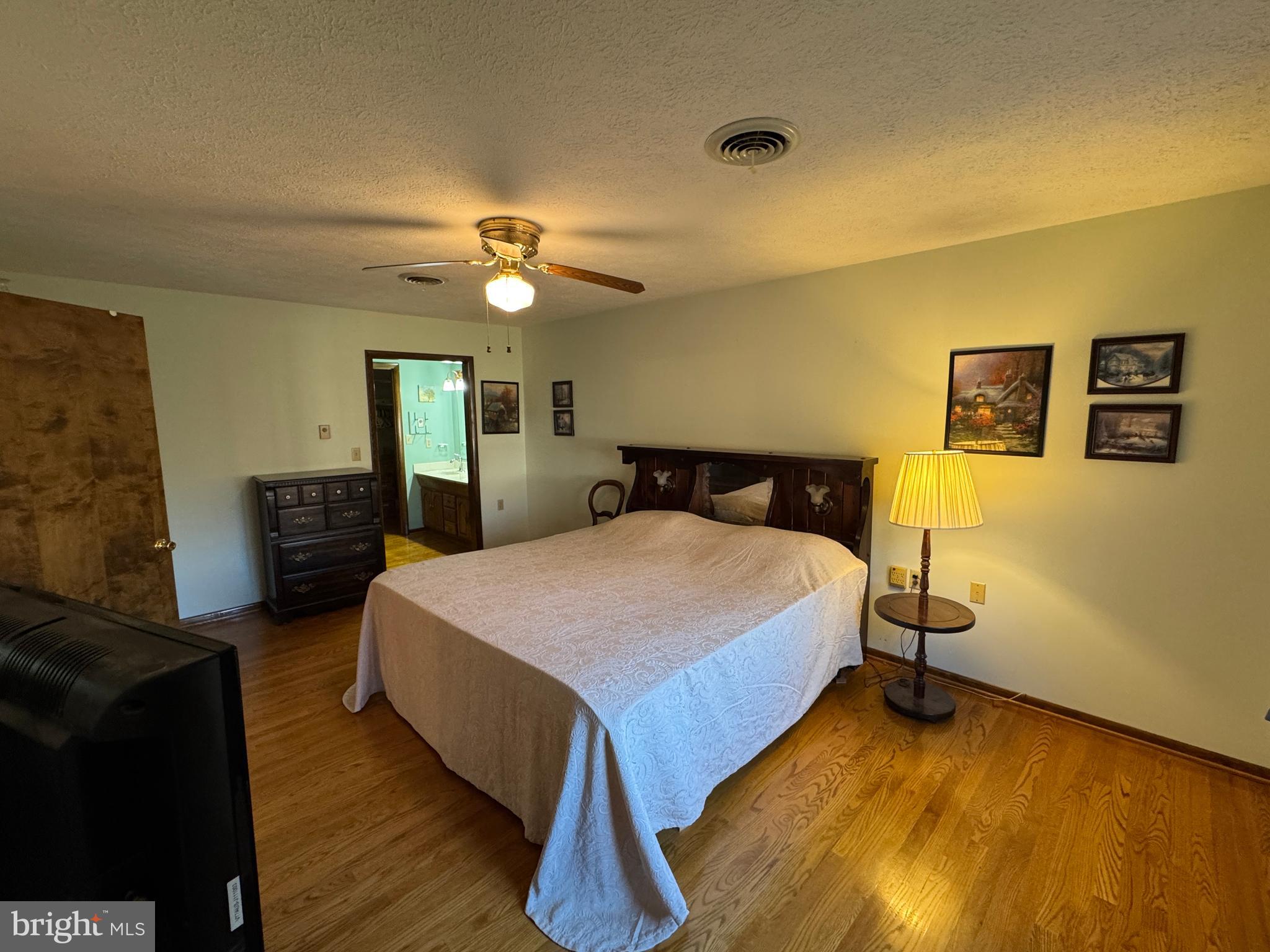 GERRARD ACRES - Residential