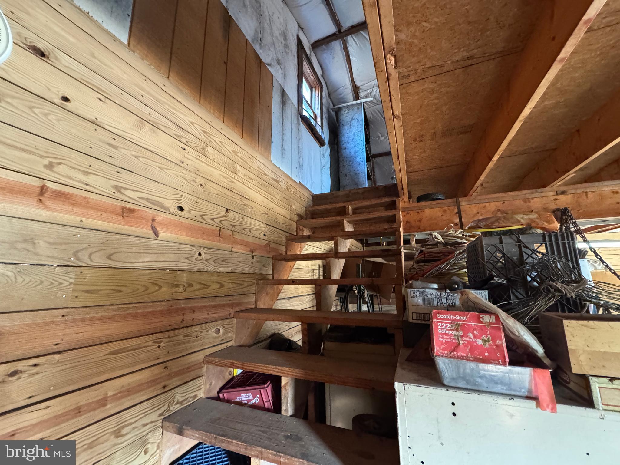 GERRARD ACRES - Residential