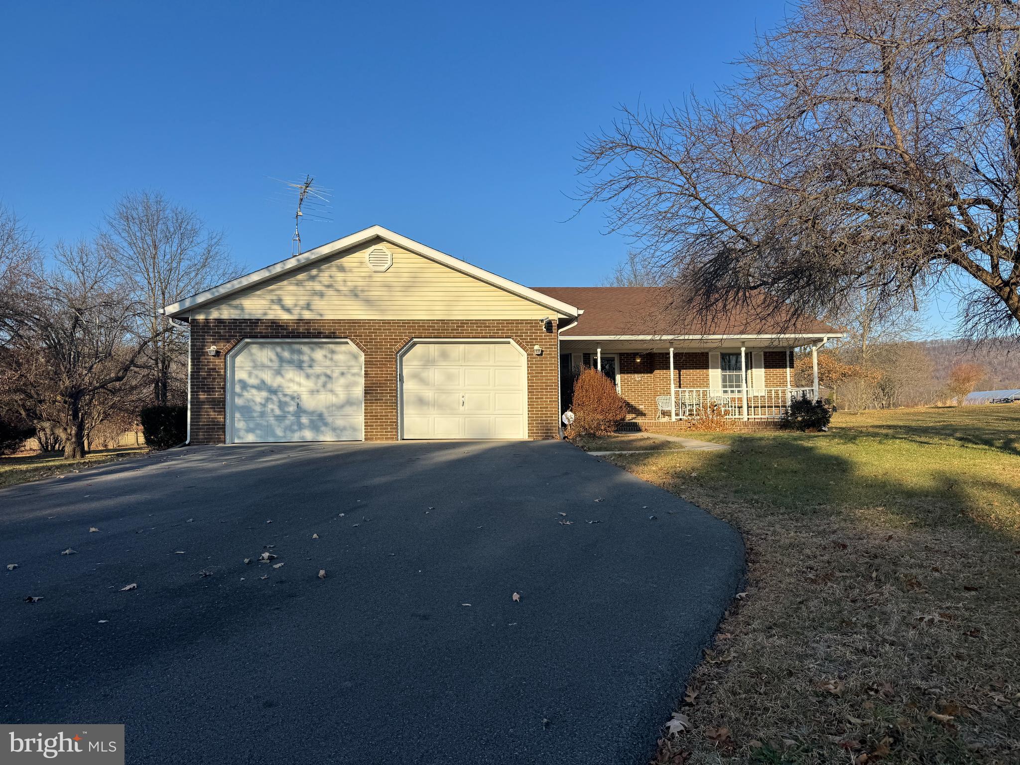 GERRARD ACRES - Residential