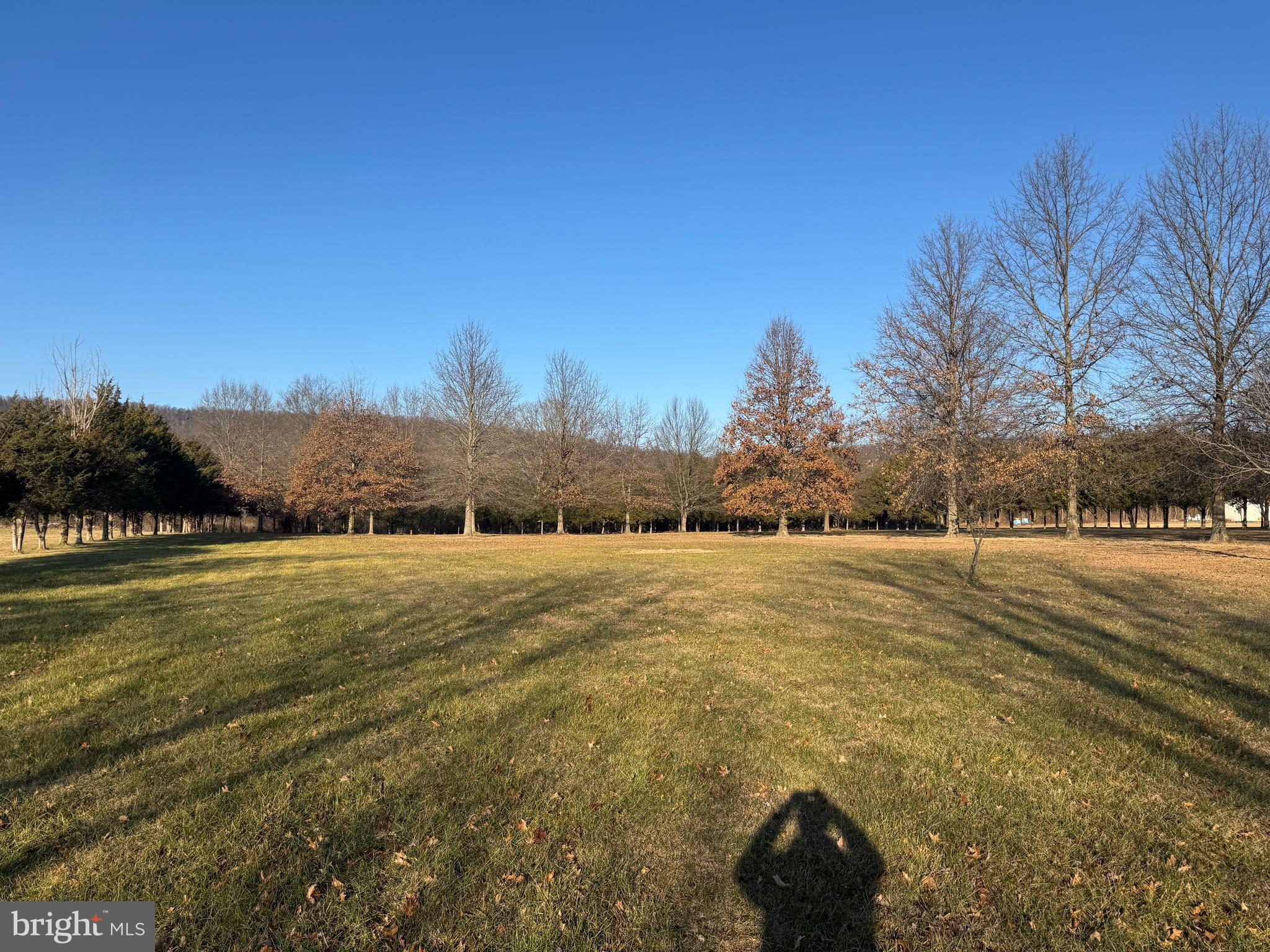 GERRARD ACRES - Residential