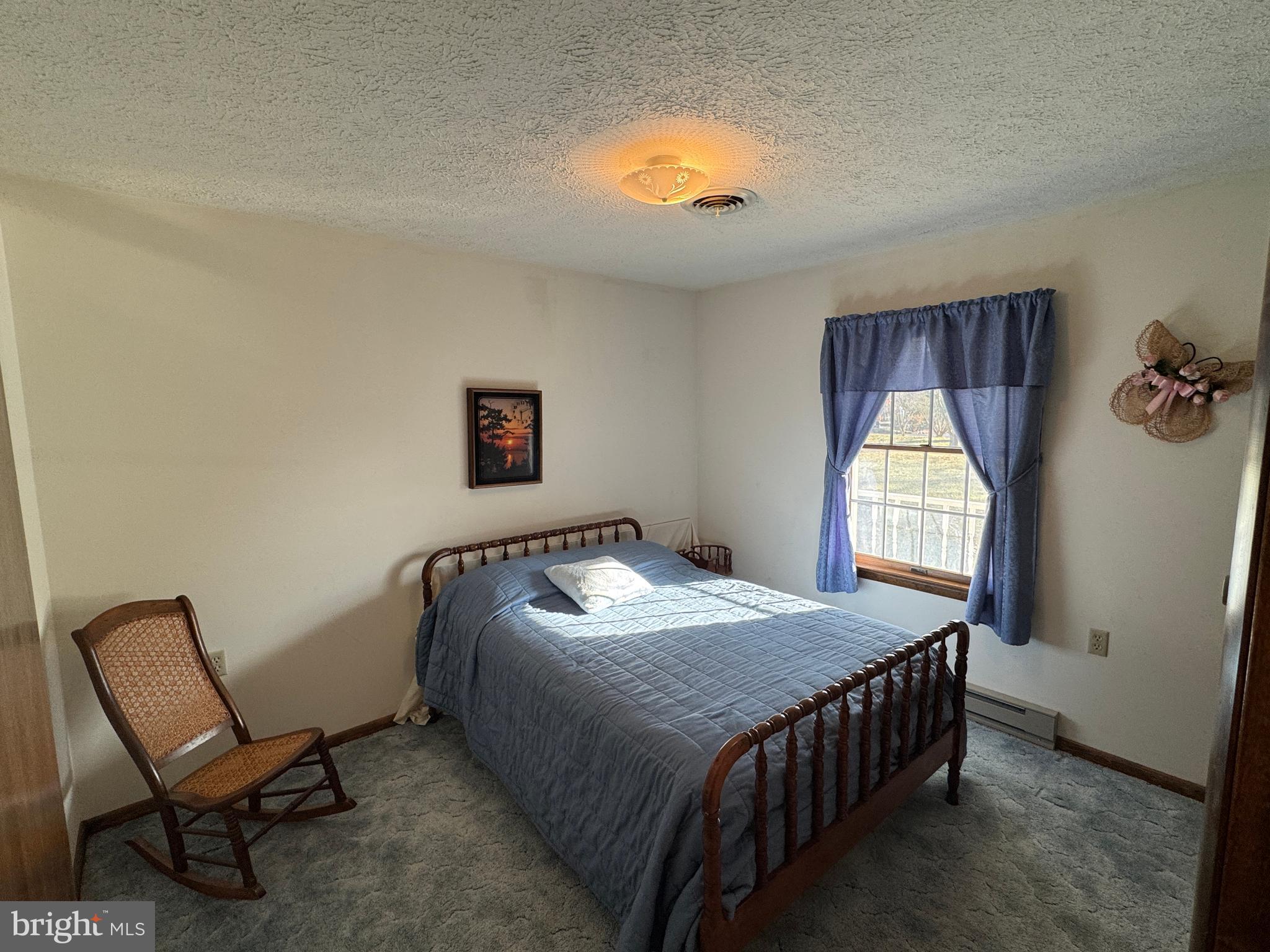 GERRARD ACRES - Residential