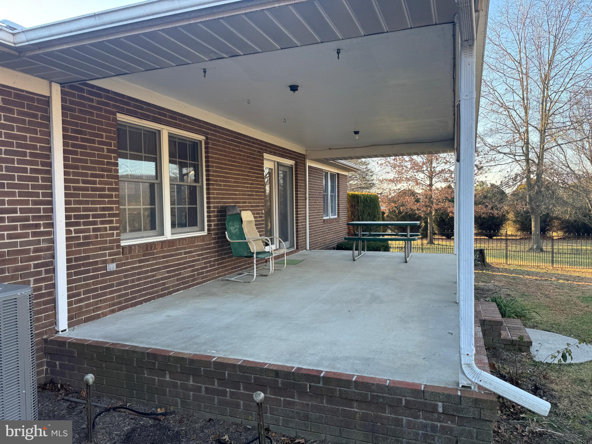 GERRARD ACRES - Residential