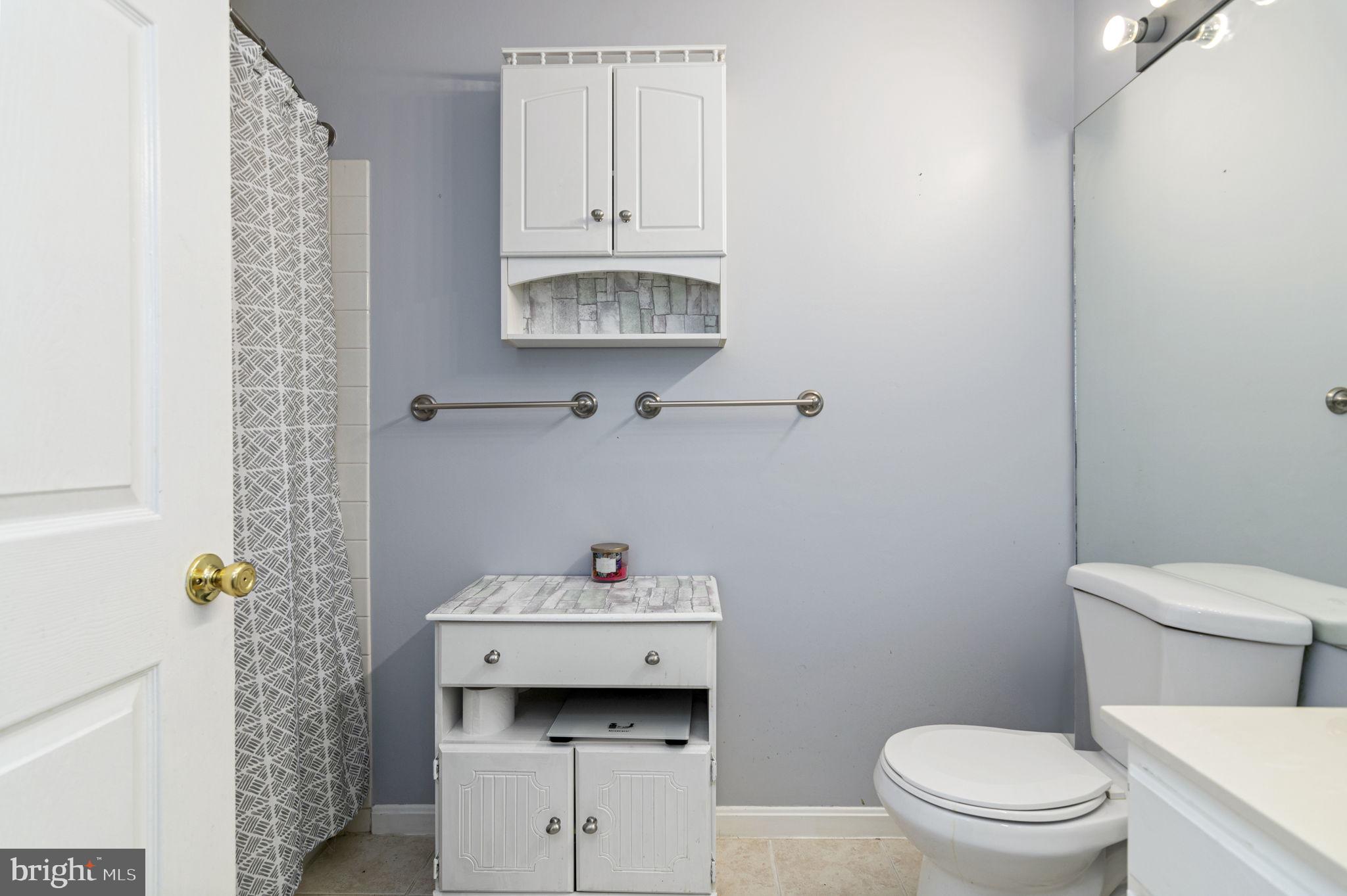 BULL RUN CONDO - Residential