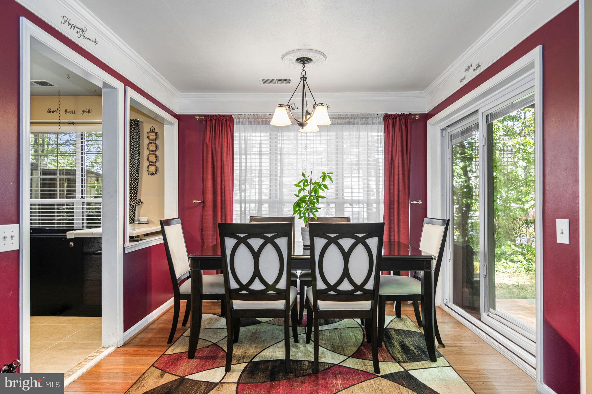 BULL RUN CONDO - Residential