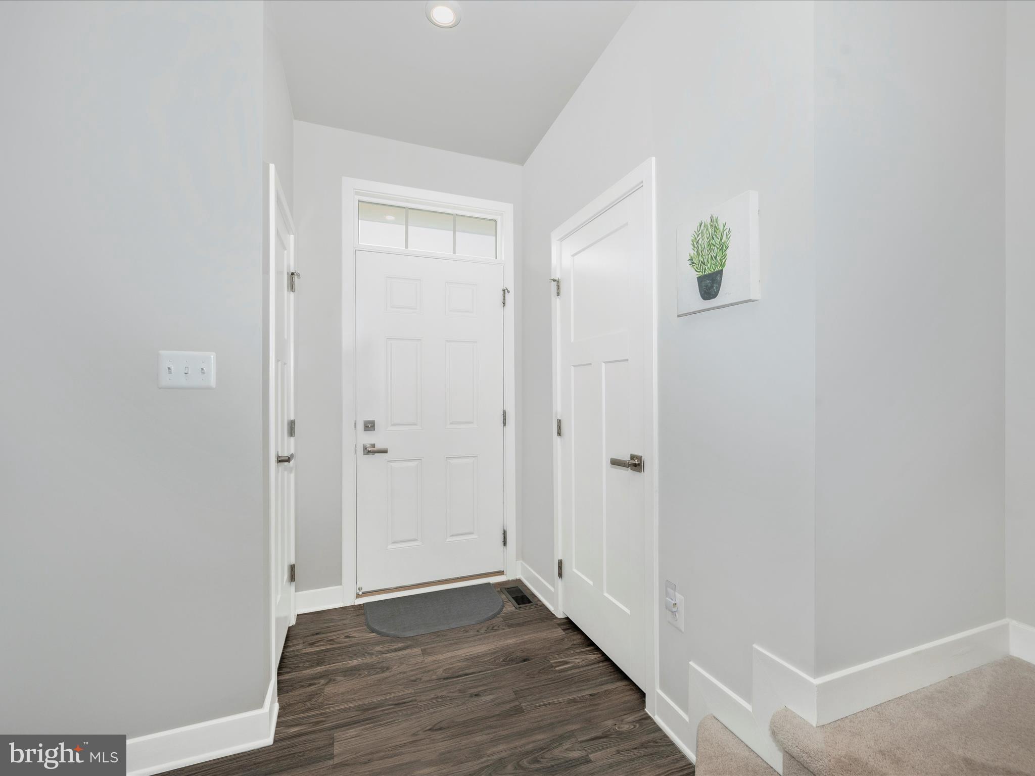 LAKE LINGANORE - Residential