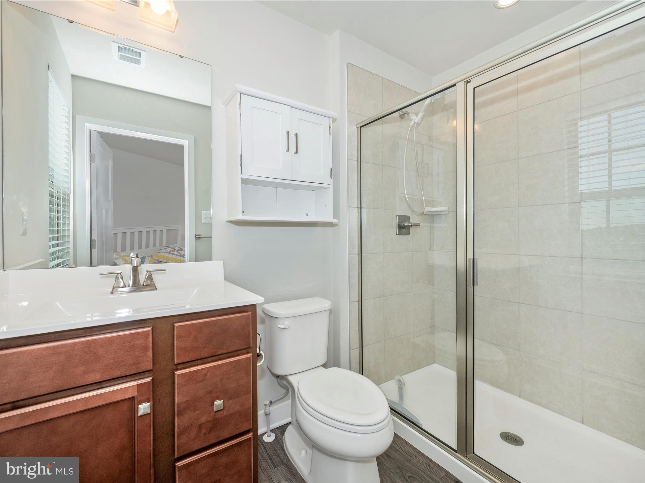 LAKE LINGANORE - Residential