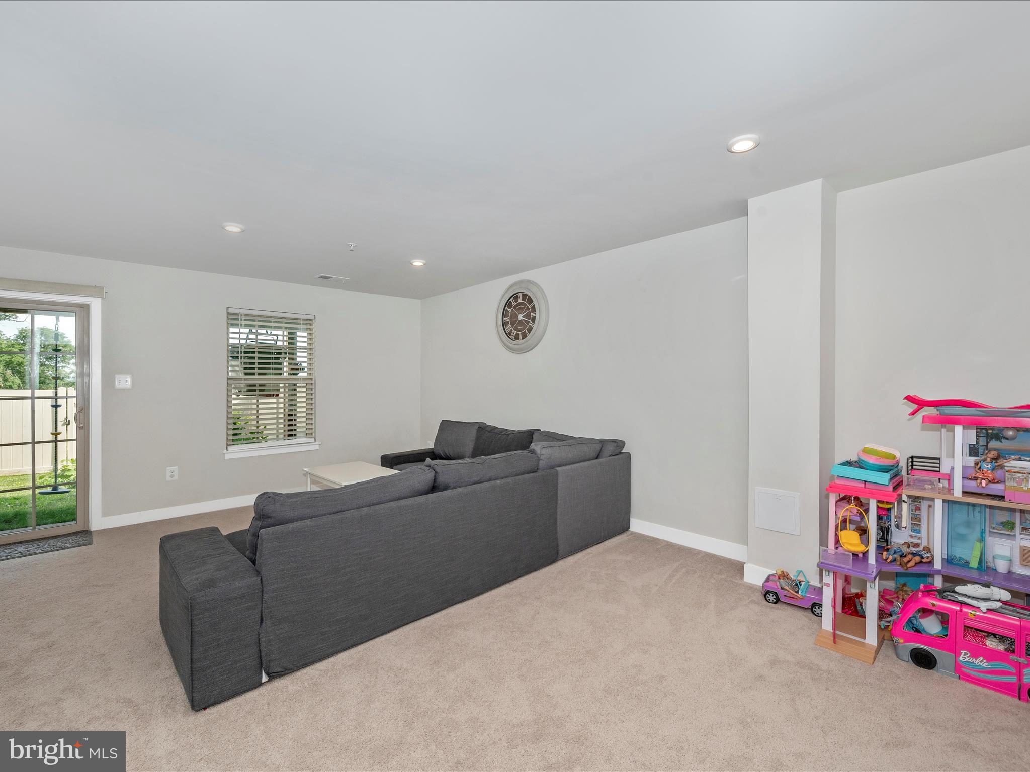 LAKE LINGANORE - Residential