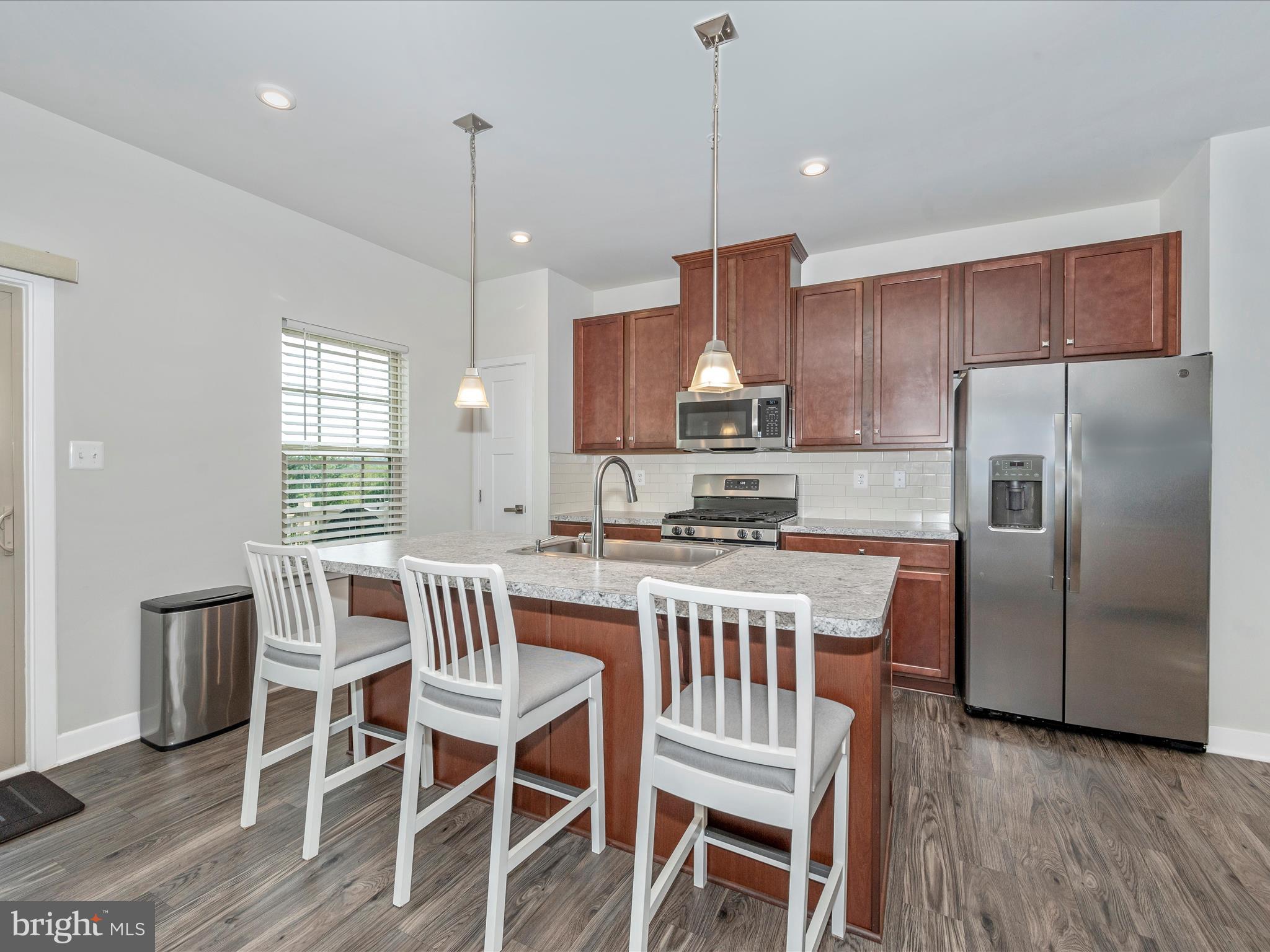 LAKE LINGANORE - Residential