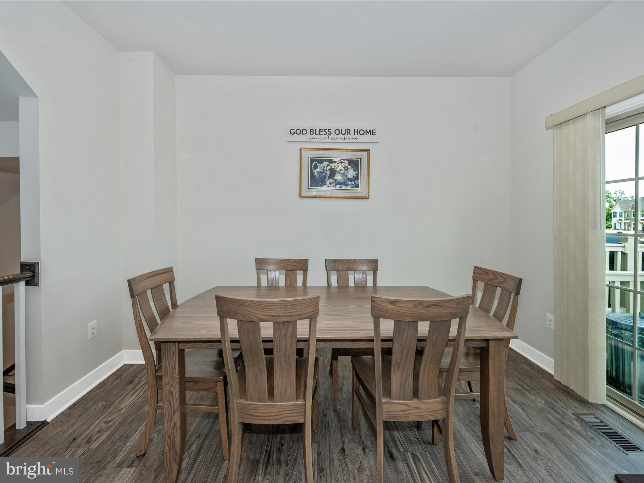 LAKE LINGANORE - Residential