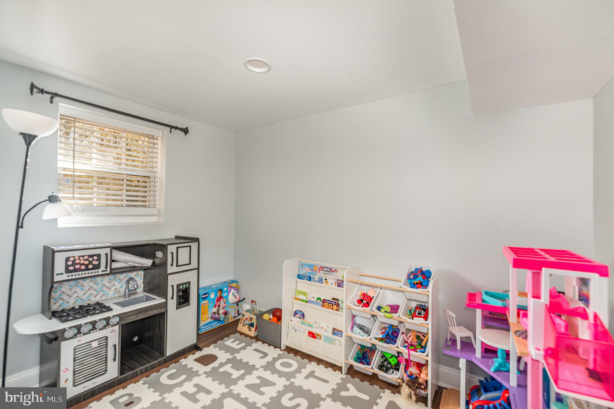 LONGFELLOW - Residential