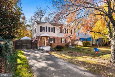 2101 FARRINGTON AVENUE ALEXANDRIA VA 22303