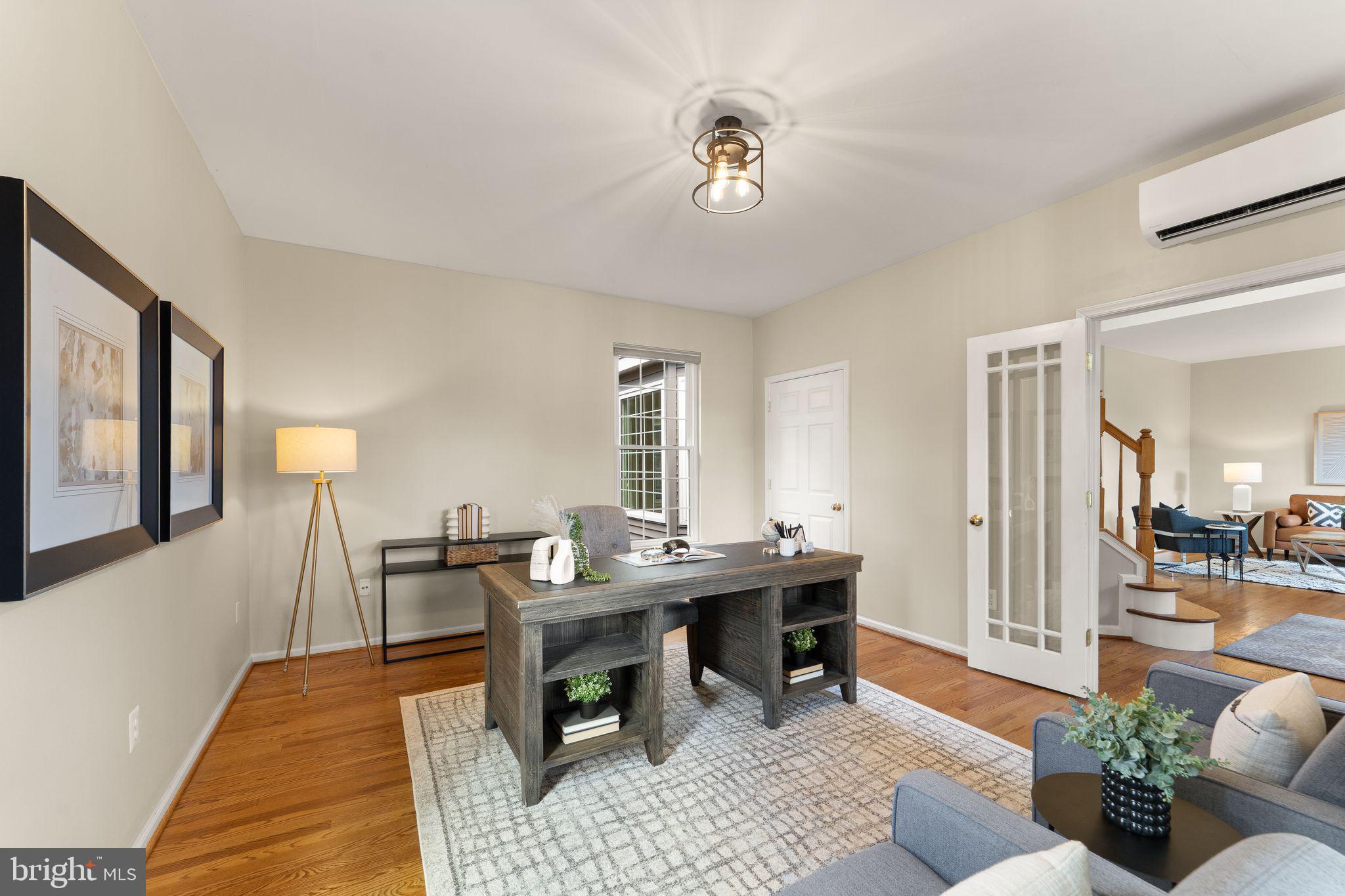 ASHBURN VILLAGE - Residential