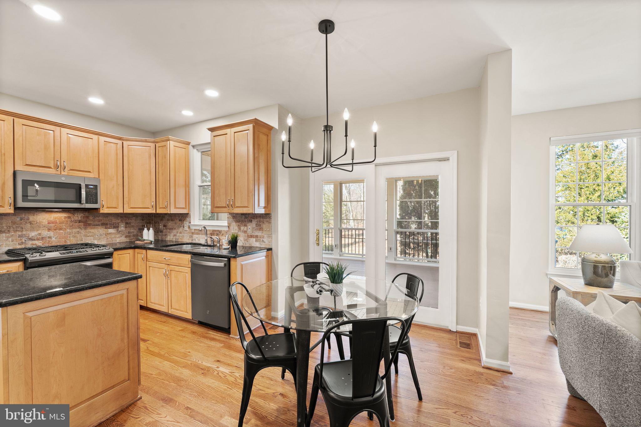 ASHBURN VILLAGE - Residential