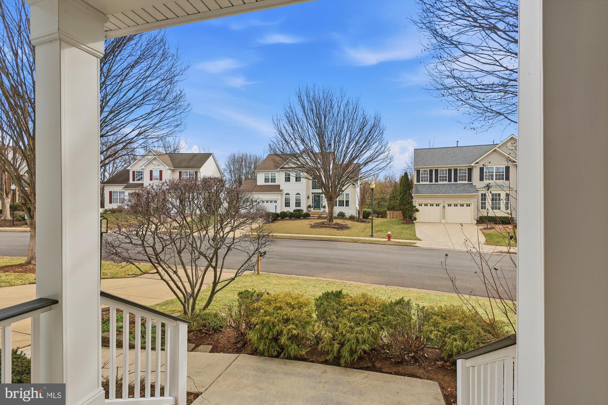 ASHBURN VILLAGE - Residential