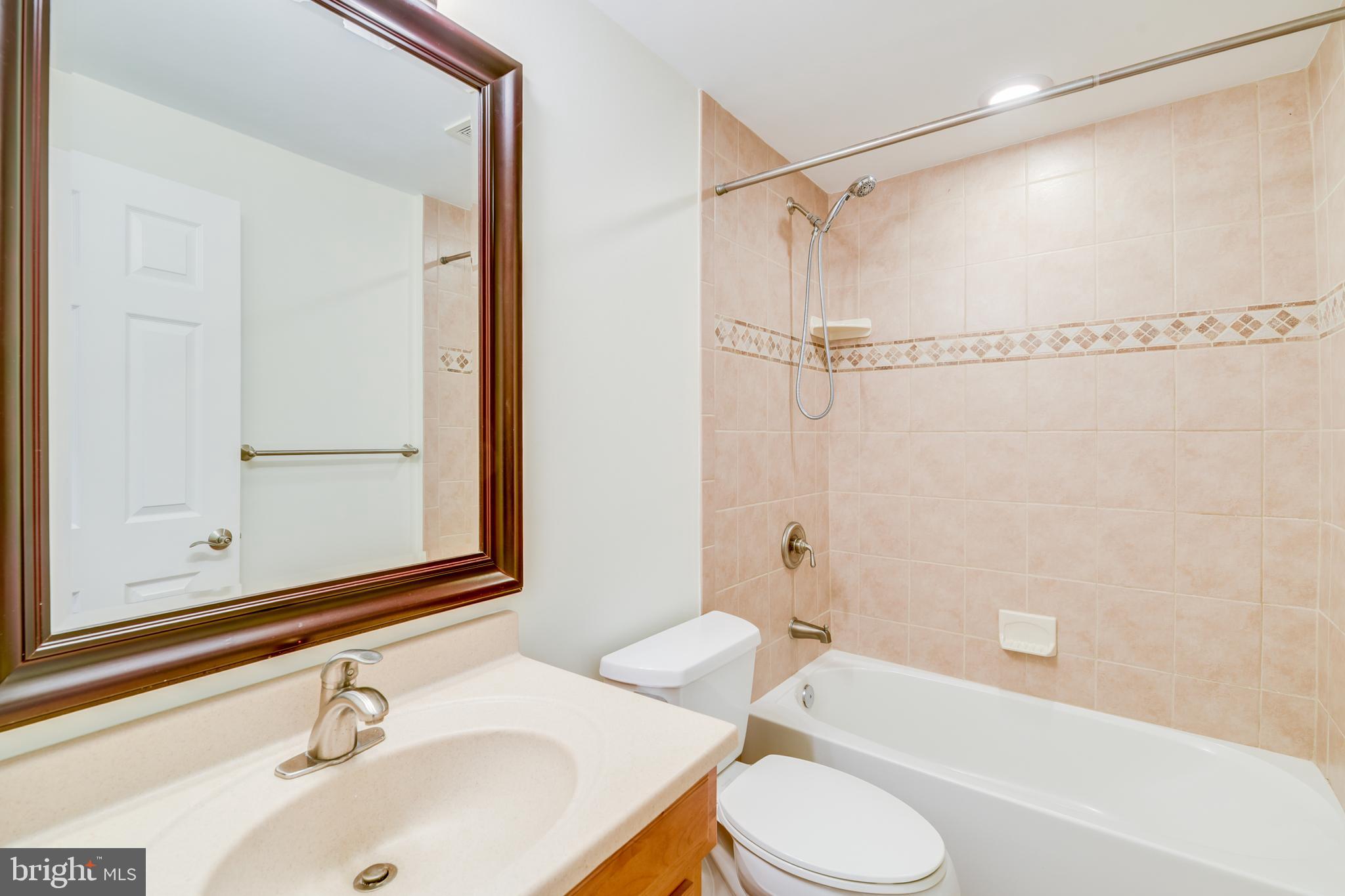 BLAKELY WOODS - Residential