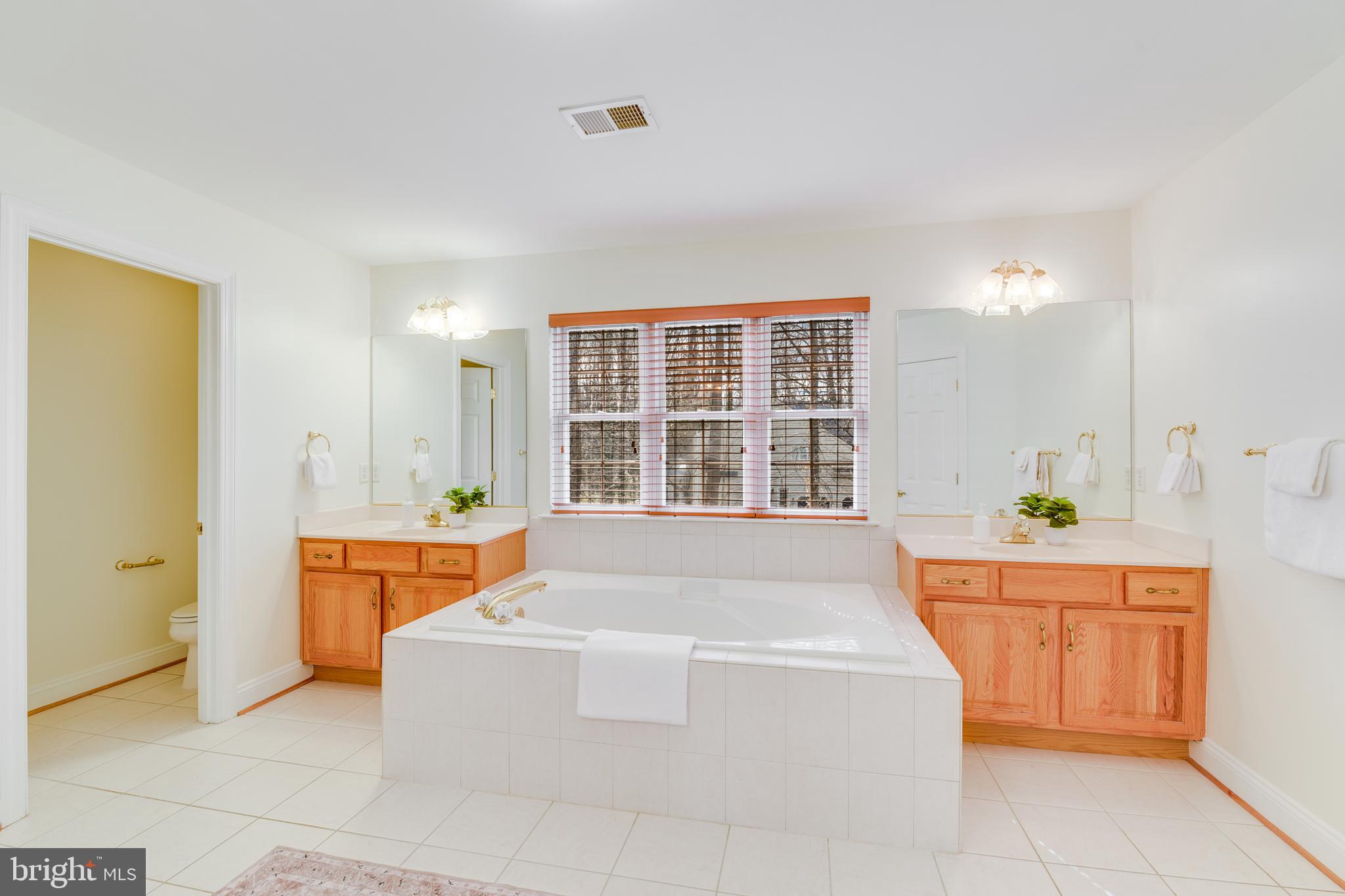 BLAKELY WOODS - Residential