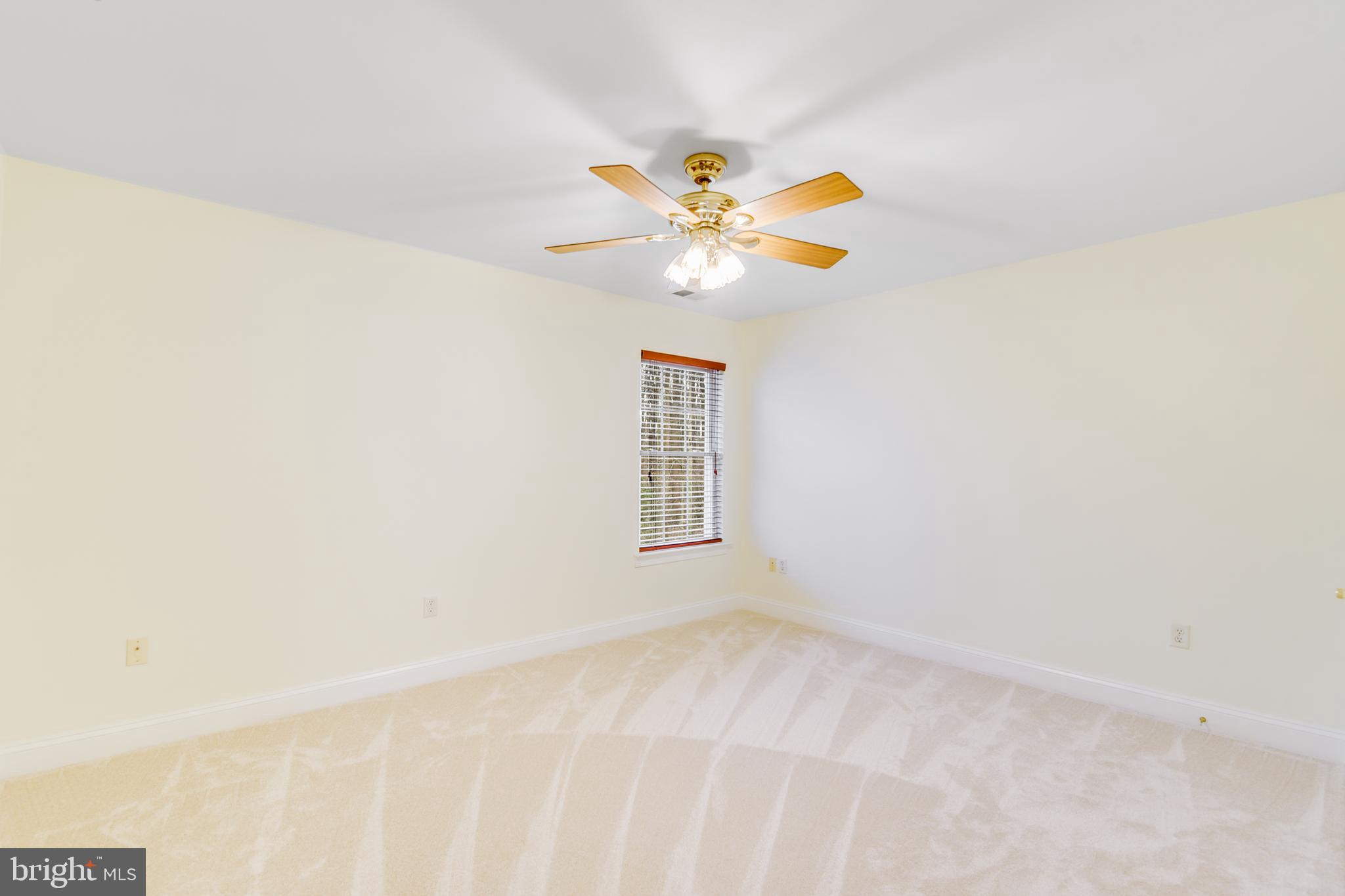 BLAKELY WOODS - Residential