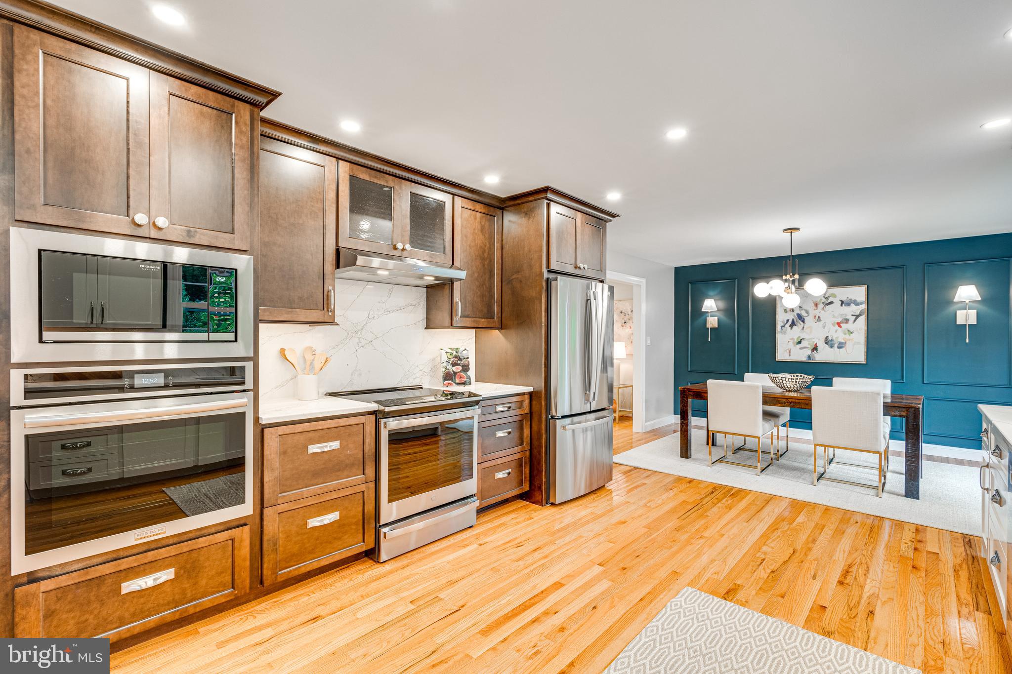 BURKE CENTRE - Residential