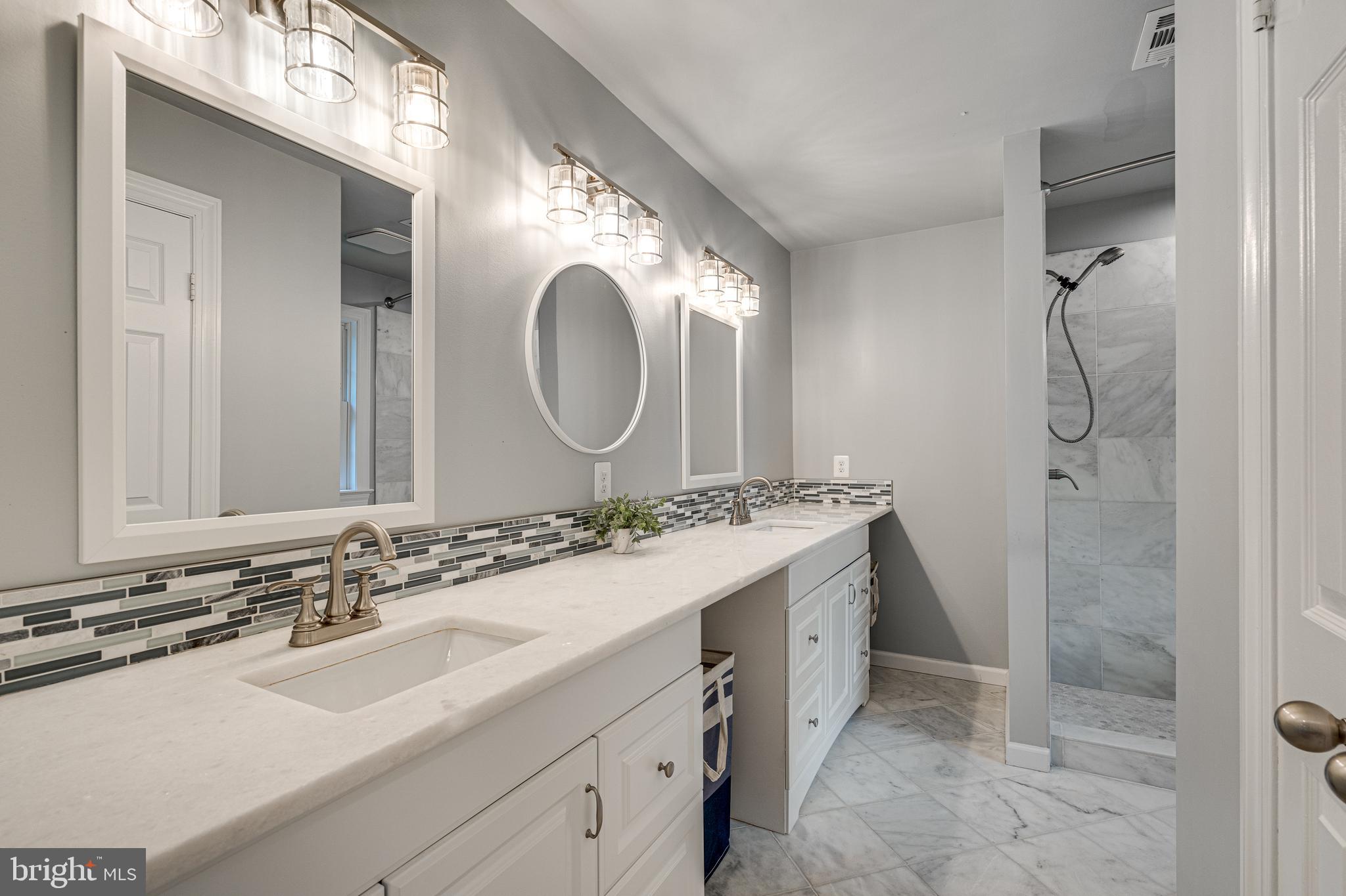 BURKE CENTRE - Residential