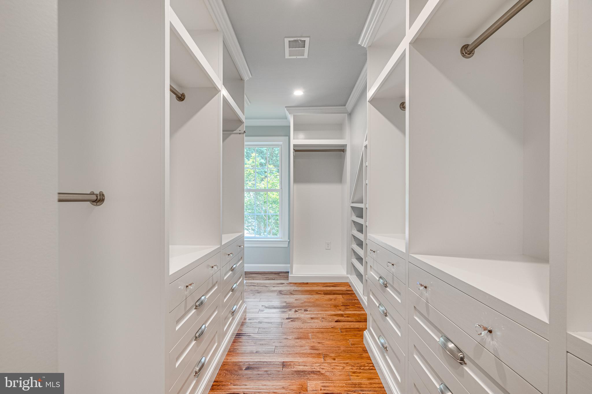 BURKE CENTRE - Residential