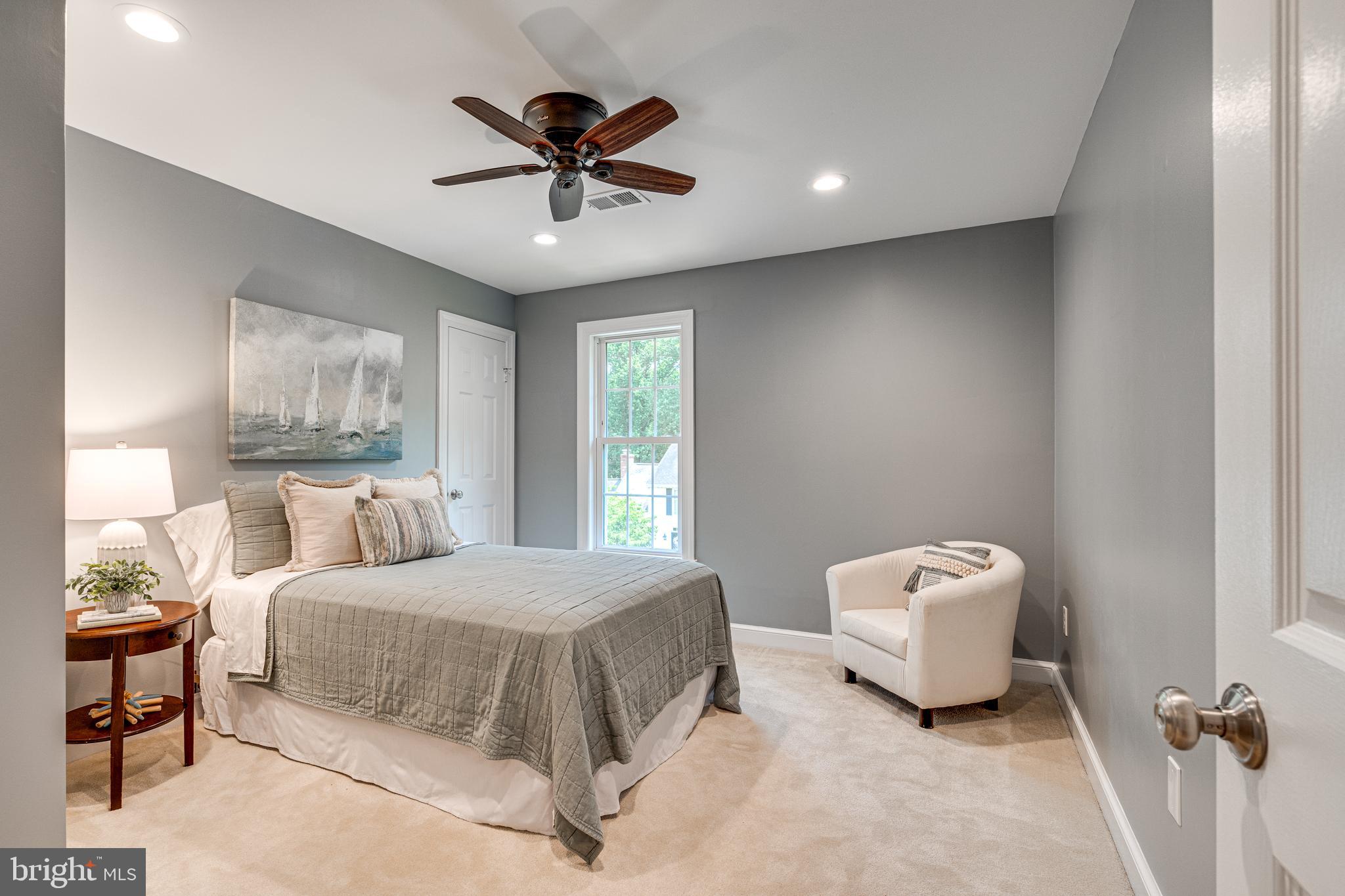 BURKE CENTRE - Residential