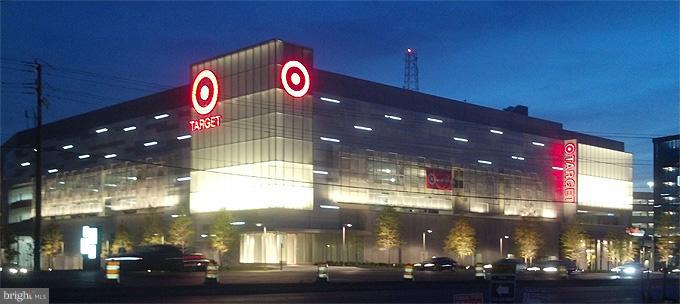 DUNN LORING METRO APARTMENTS - Residential Lease