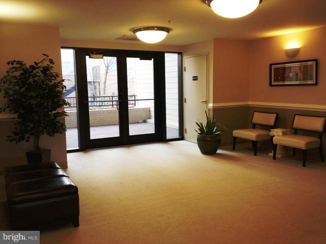 DUNN LORING METRO APARTMENTS - Residential Lease