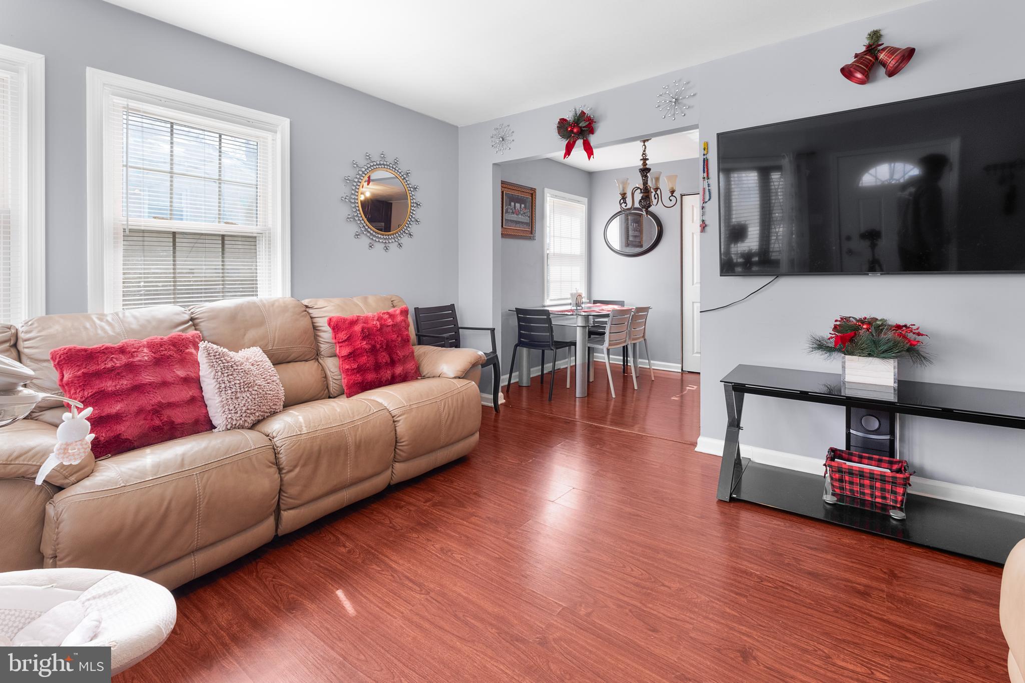 COLUMBIA PARK - Residential