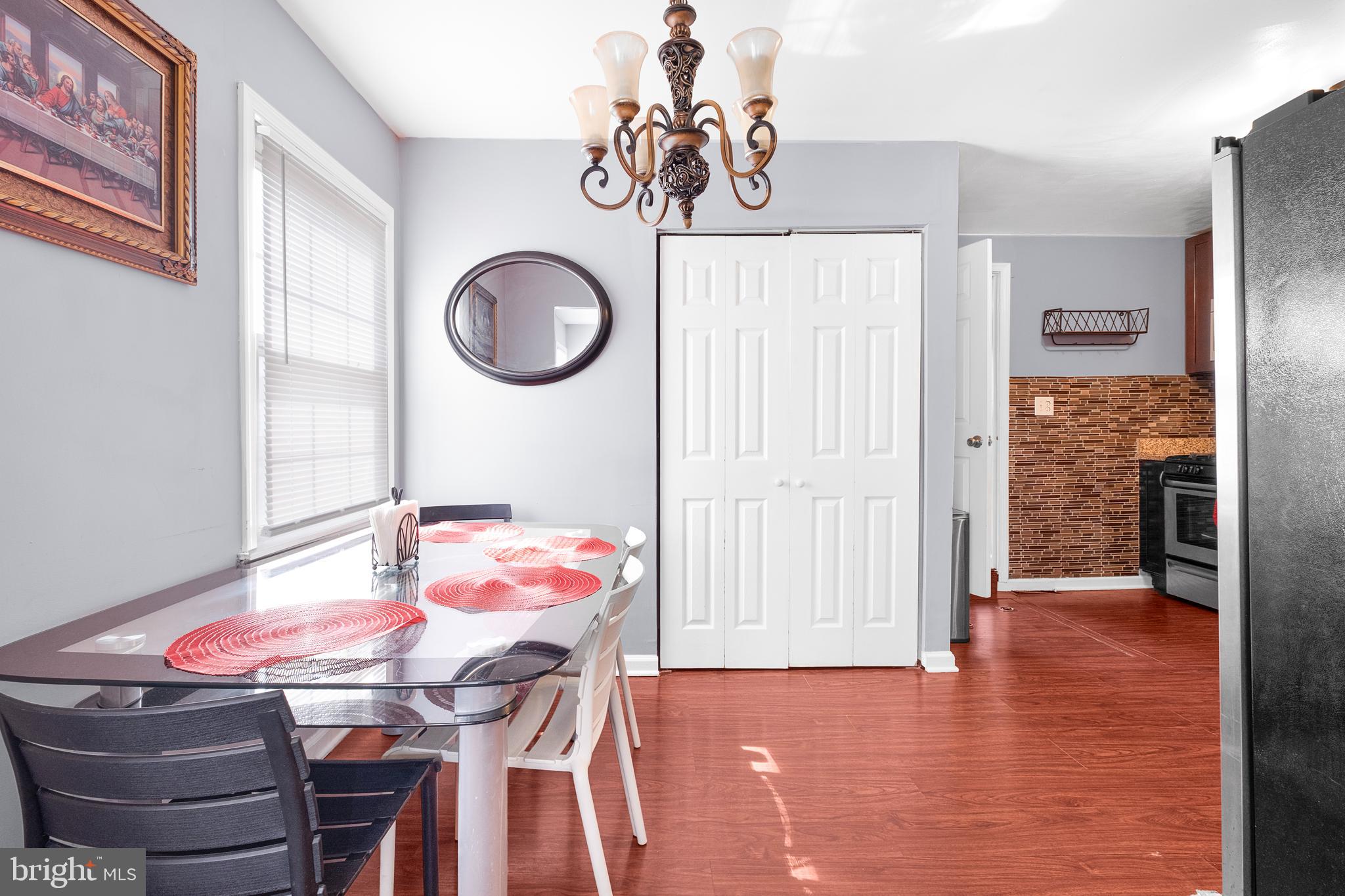 COLUMBIA PARK - Residential