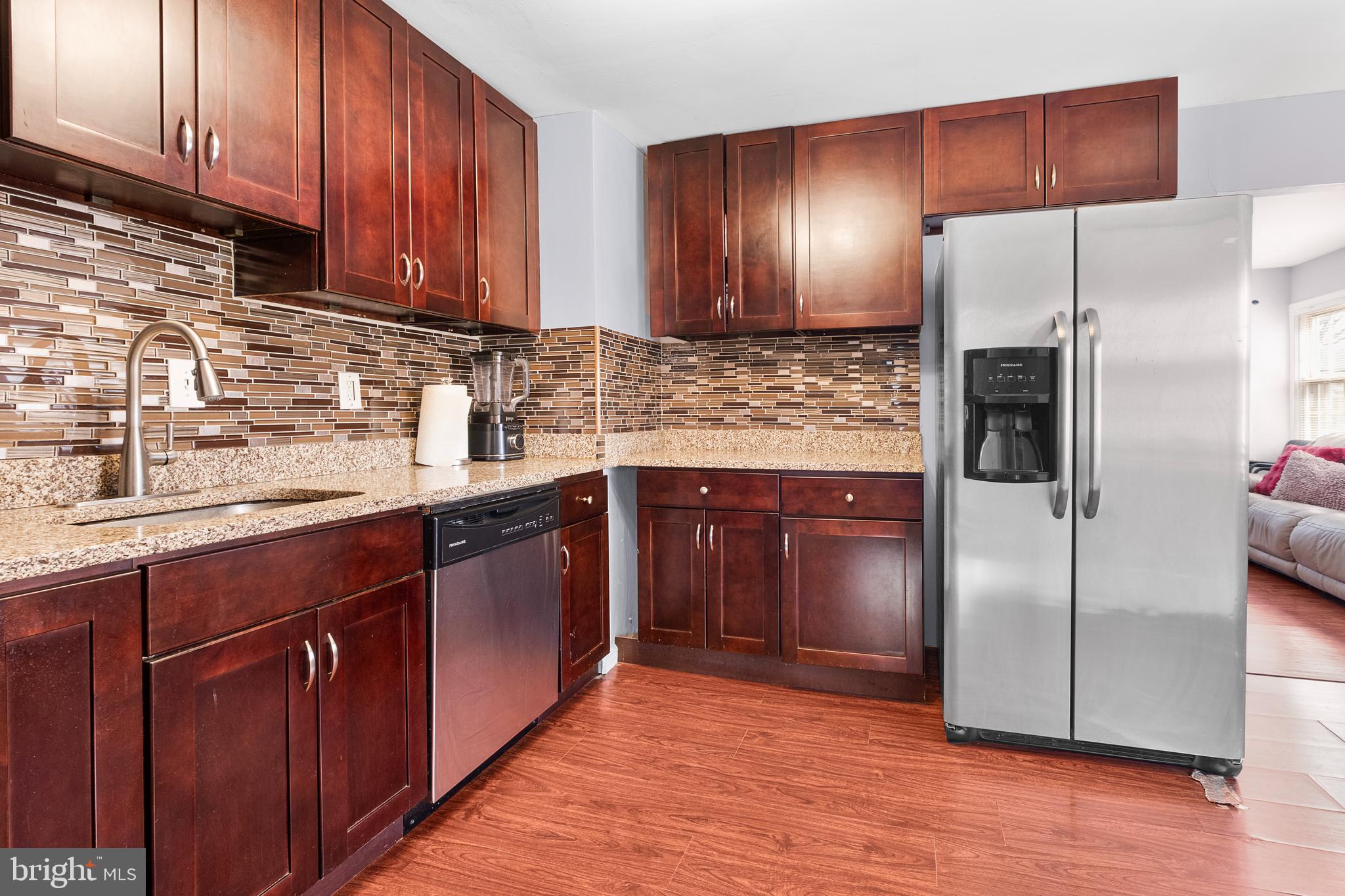 COLUMBIA PARK - Residential