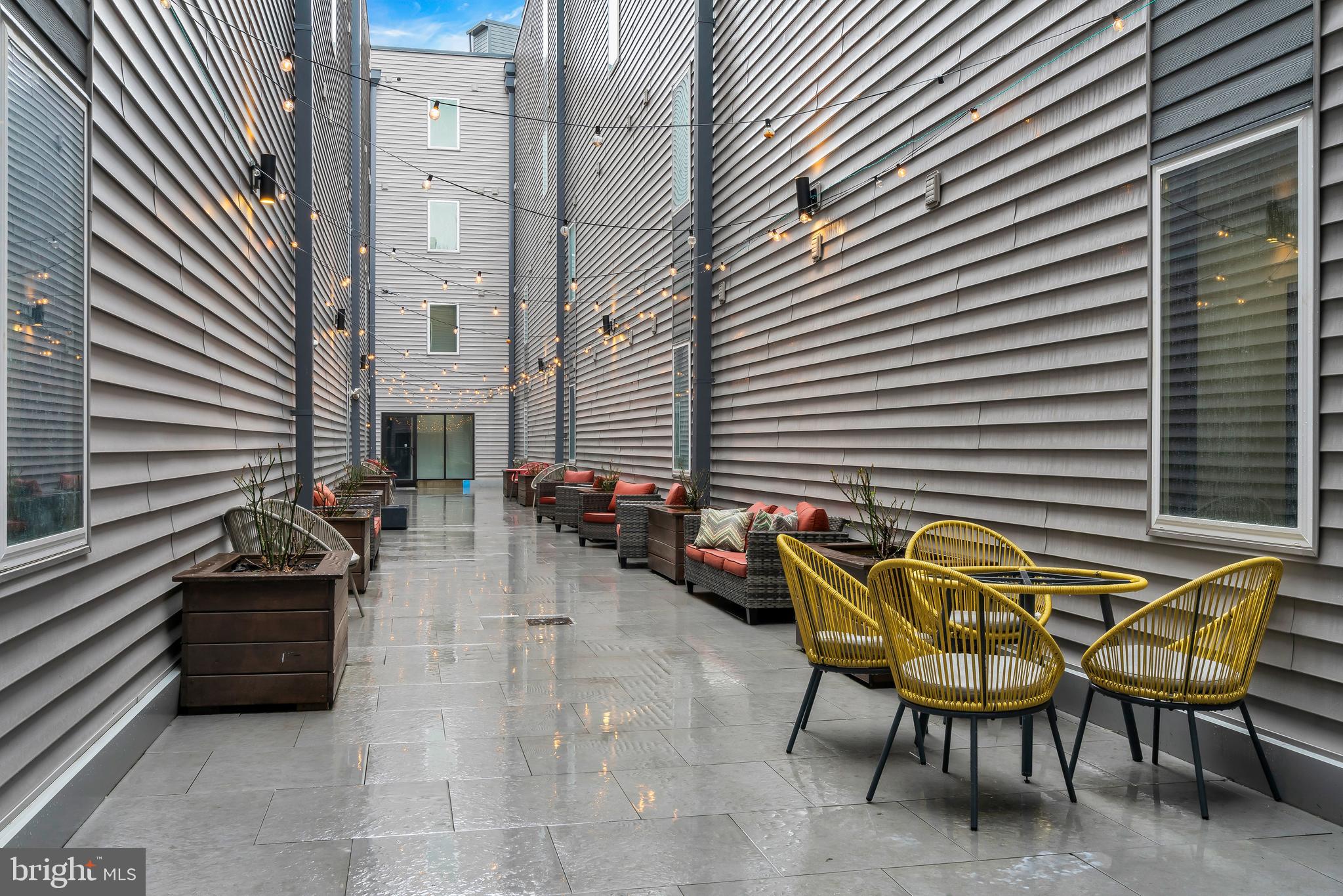 OLDE KENSINGTON - Residential Lease