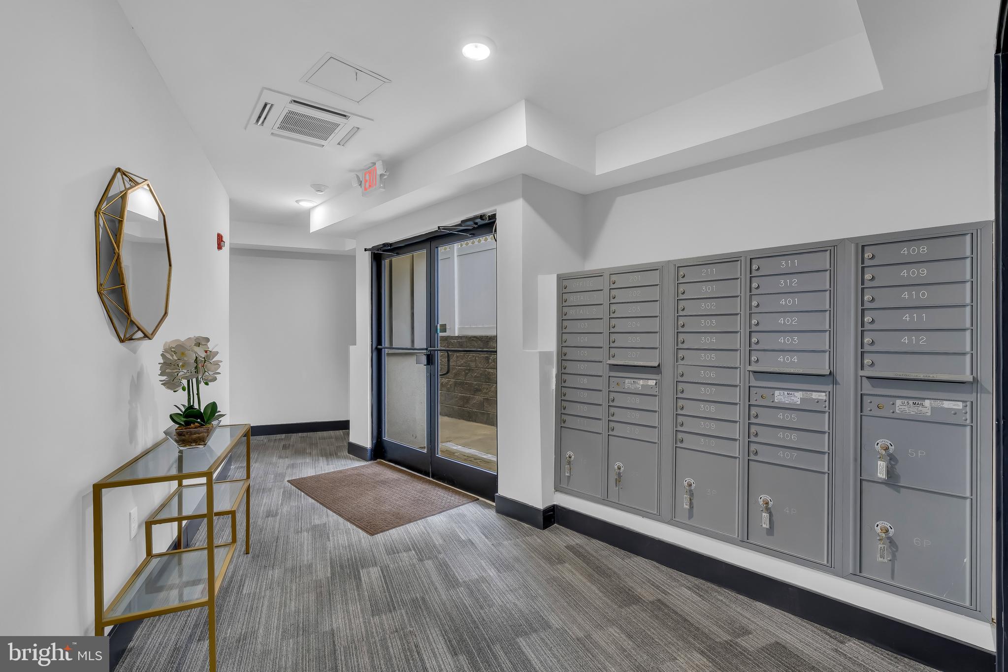 OLDE KENSINGTON - Residential Lease