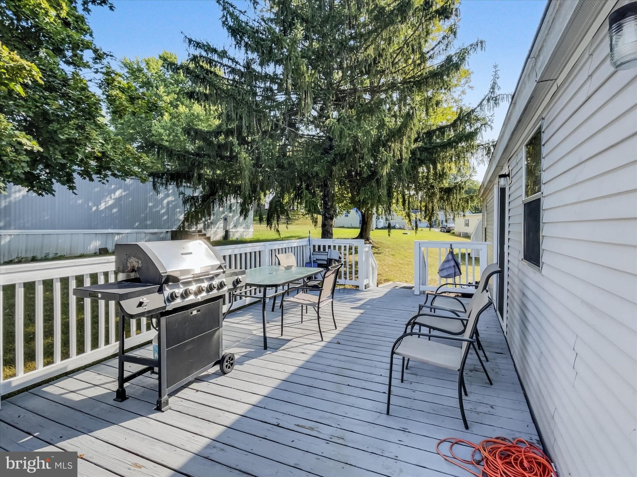 CHESAPEAKE ESTATES - Residential