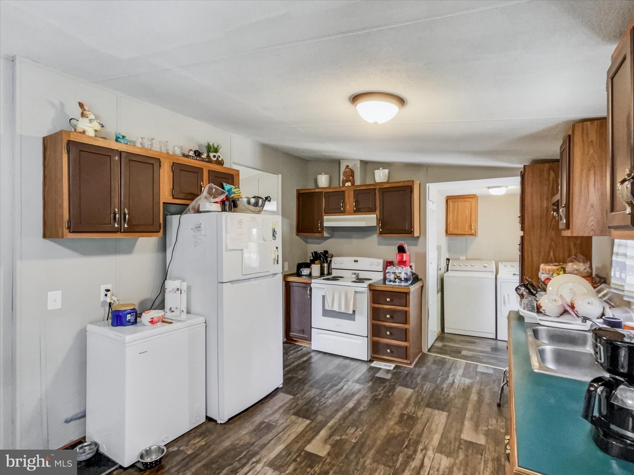 CHESAPEAKE ESTATES - Residential