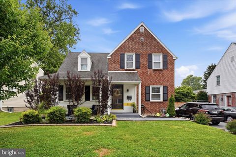 Homes For Sale - 5118 Bond Avenue<br/> DREXEL HILL, PA 19026