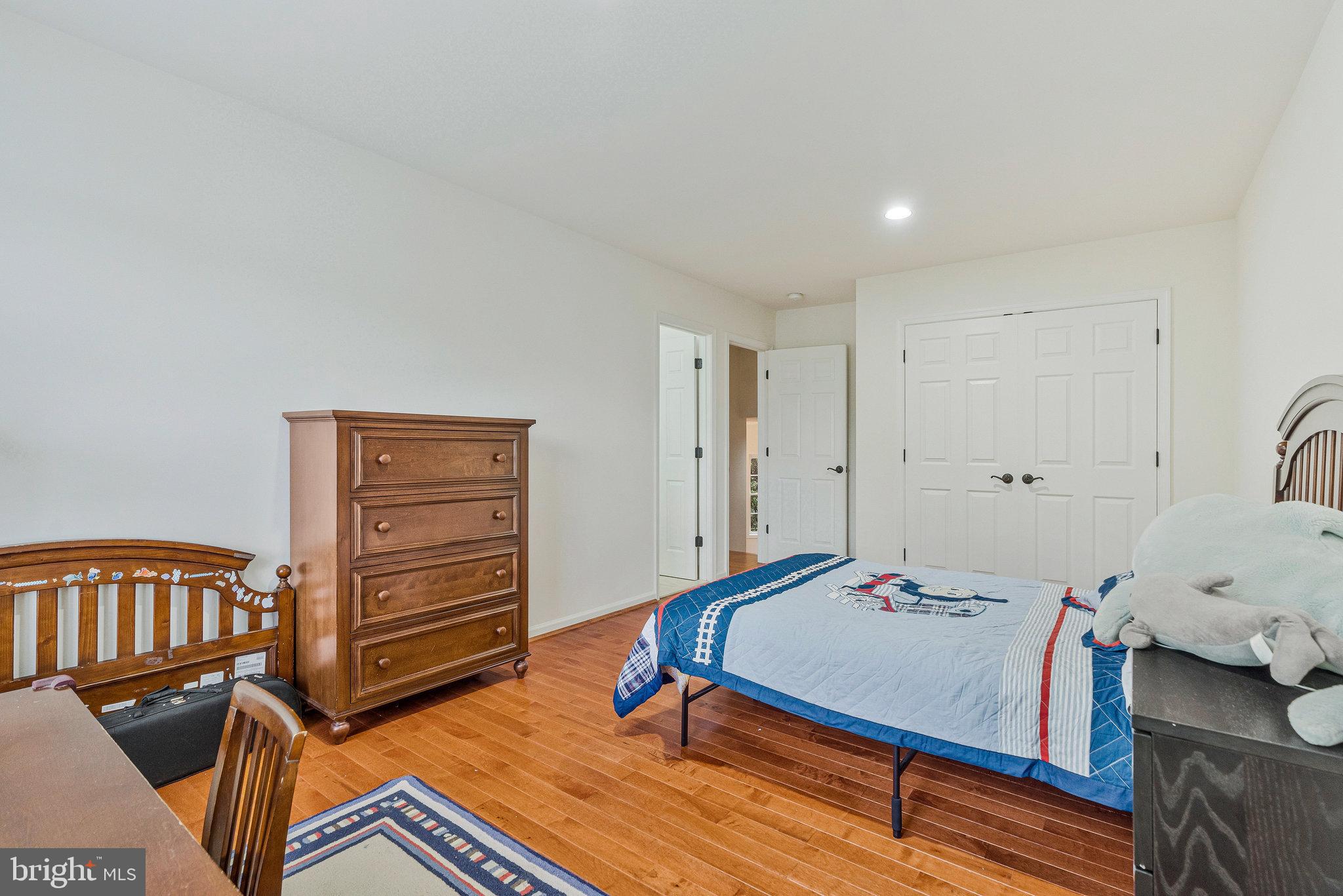 ELLISON HEIGHTS - Residential