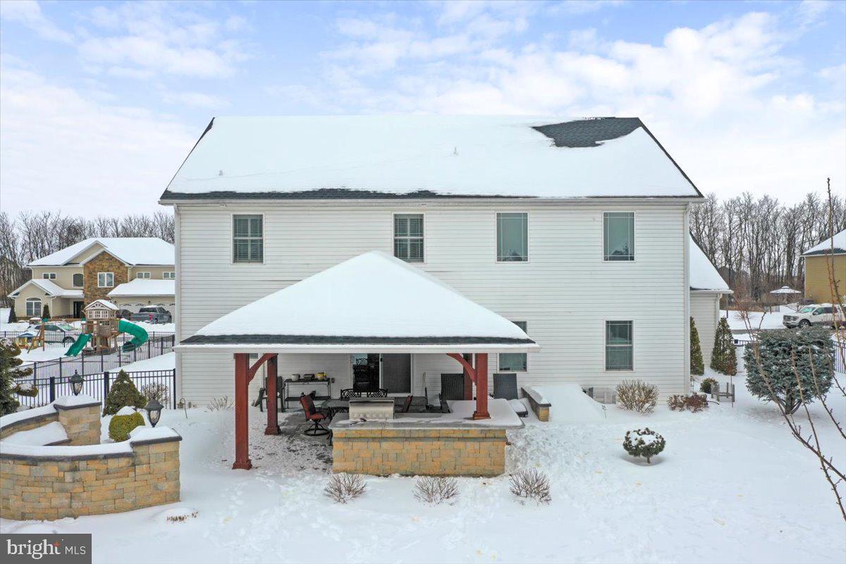 GRAND POINT CROSSING - Residential