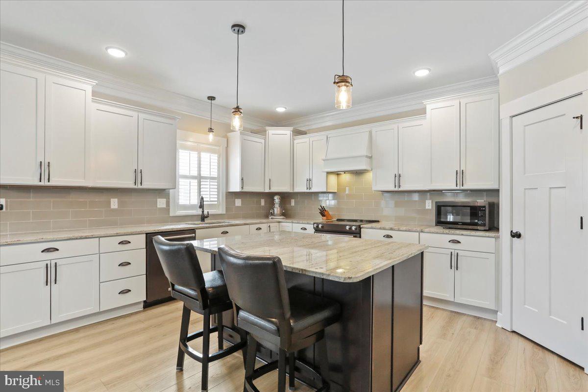 GRAND POINT CROSSING - Residential