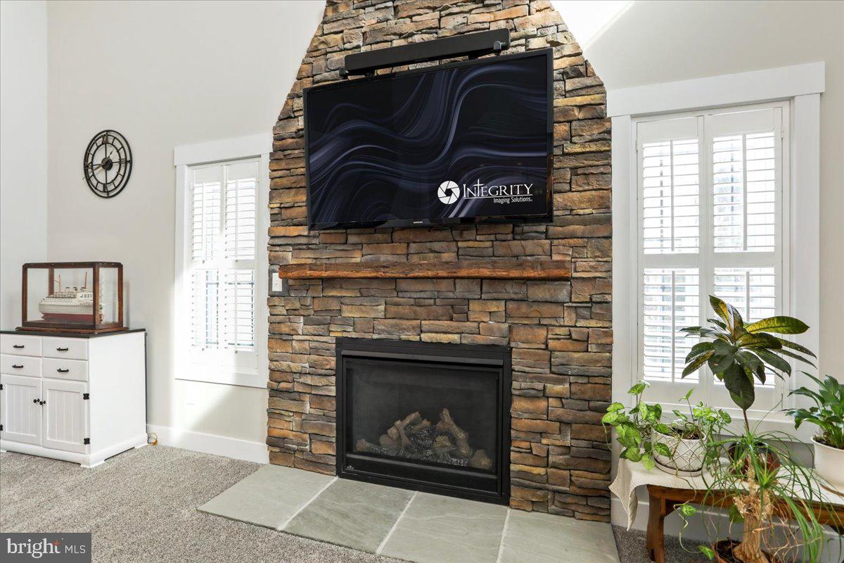 GRAND POINT CROSSING - Residential