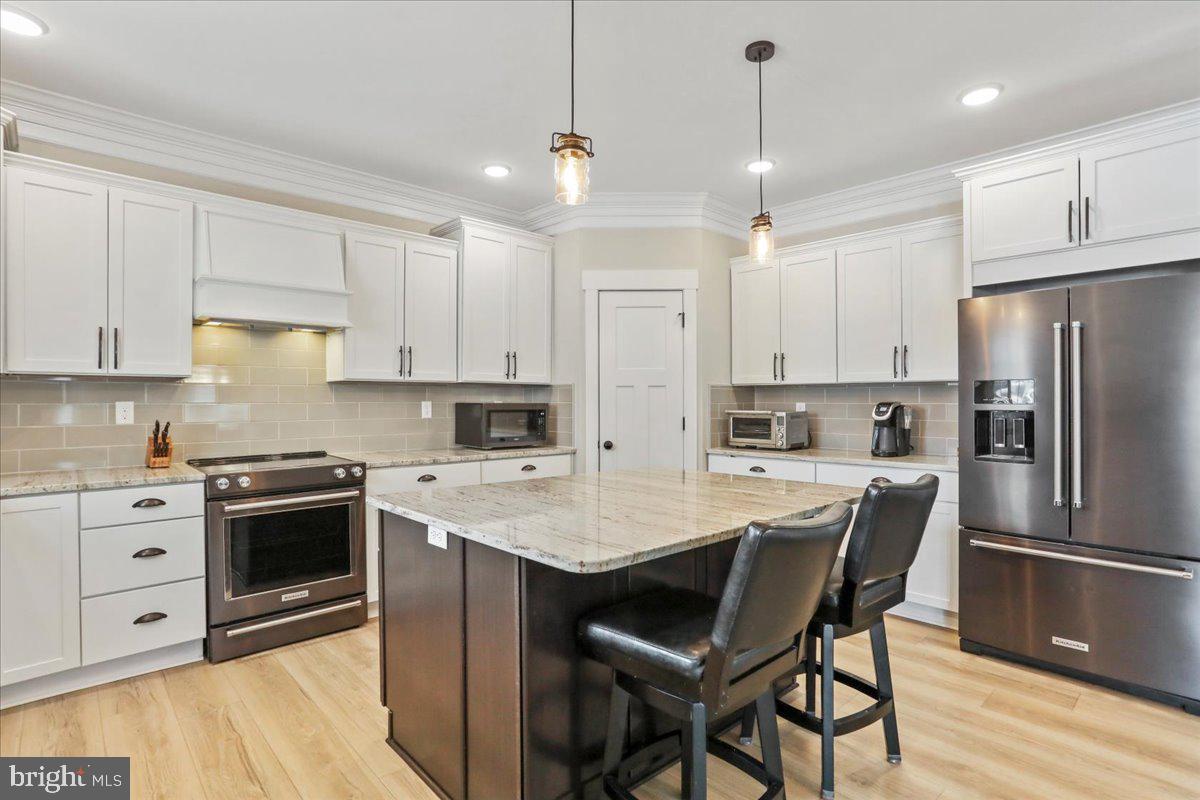 GRAND POINT CROSSING - Residential