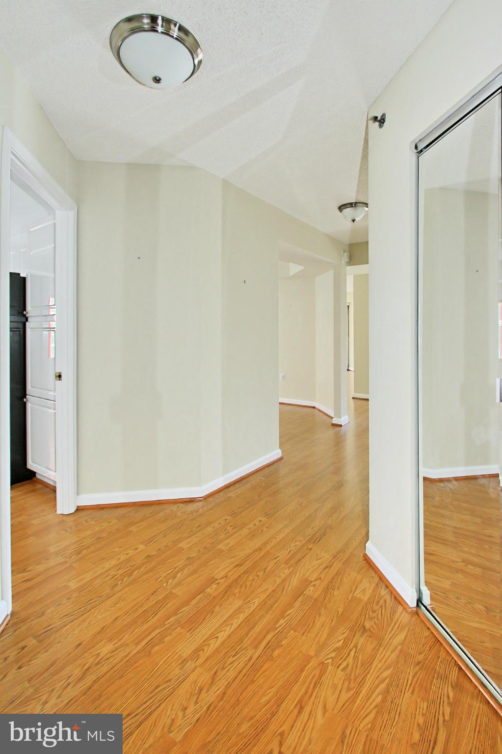 CARLYLE TOWERS - Residential