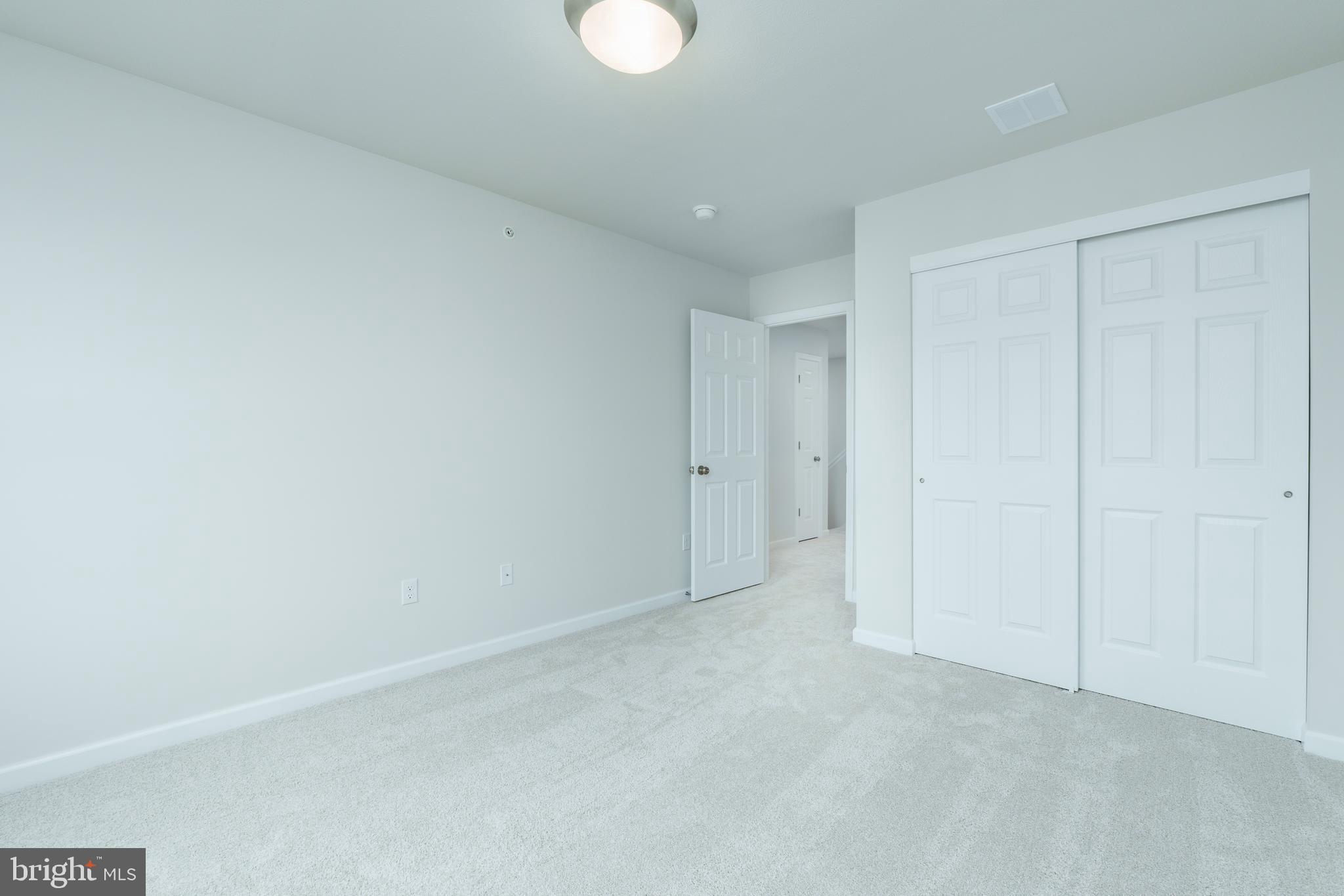 GRAYS POINTE - Residential