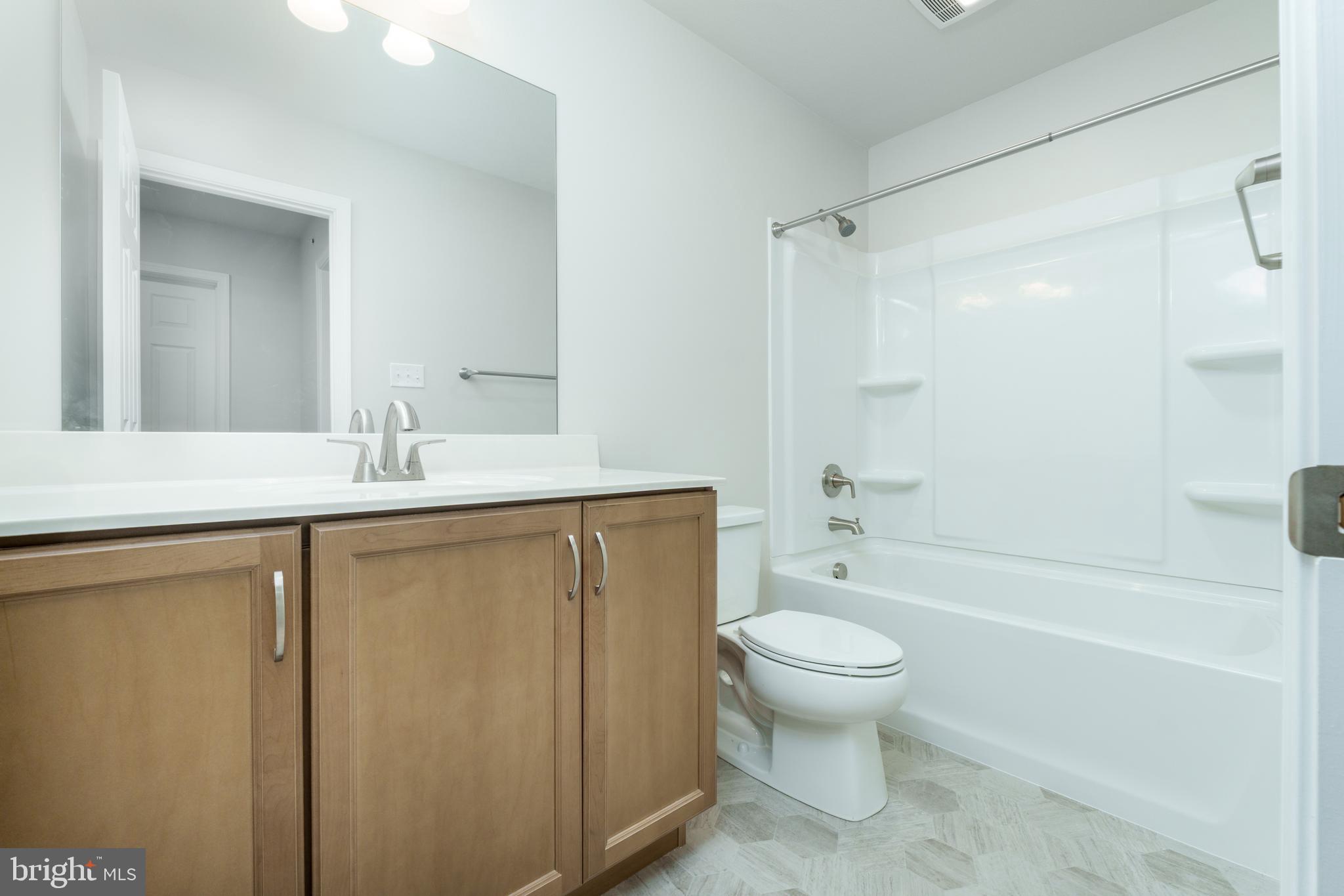 GRAYS POINTE - Residential